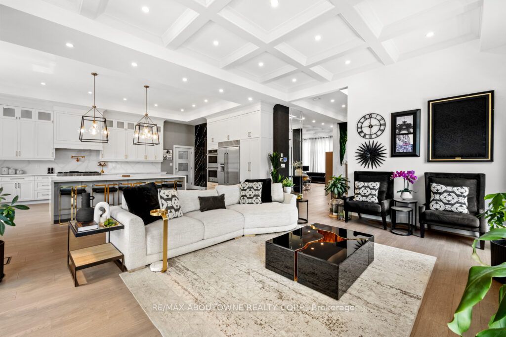 334 Third Lane, Oakville ‣ W12594248 334 Third Lane, Oakville ‣ W12594248