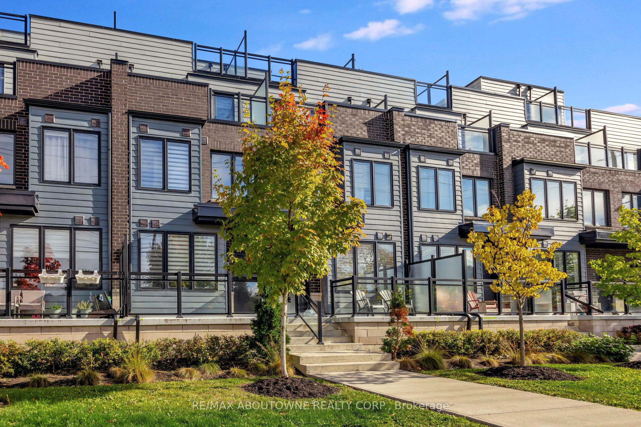 5 – 2212 Bromsgrove Road, Mississauga