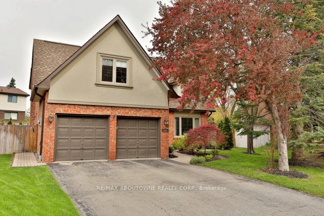263 Princess Royal Court, Oakville