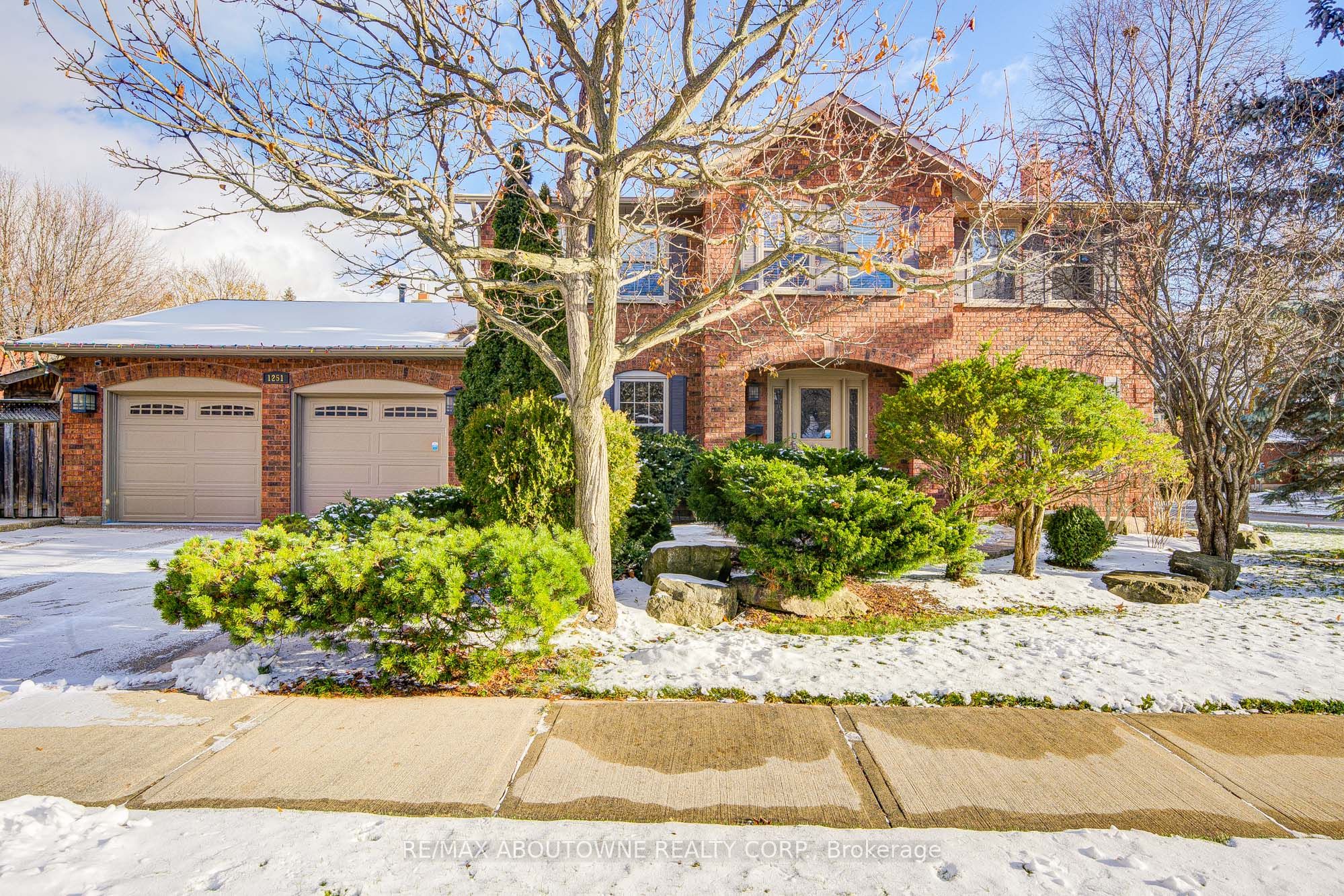 1251 Old Colony Road, Oakville