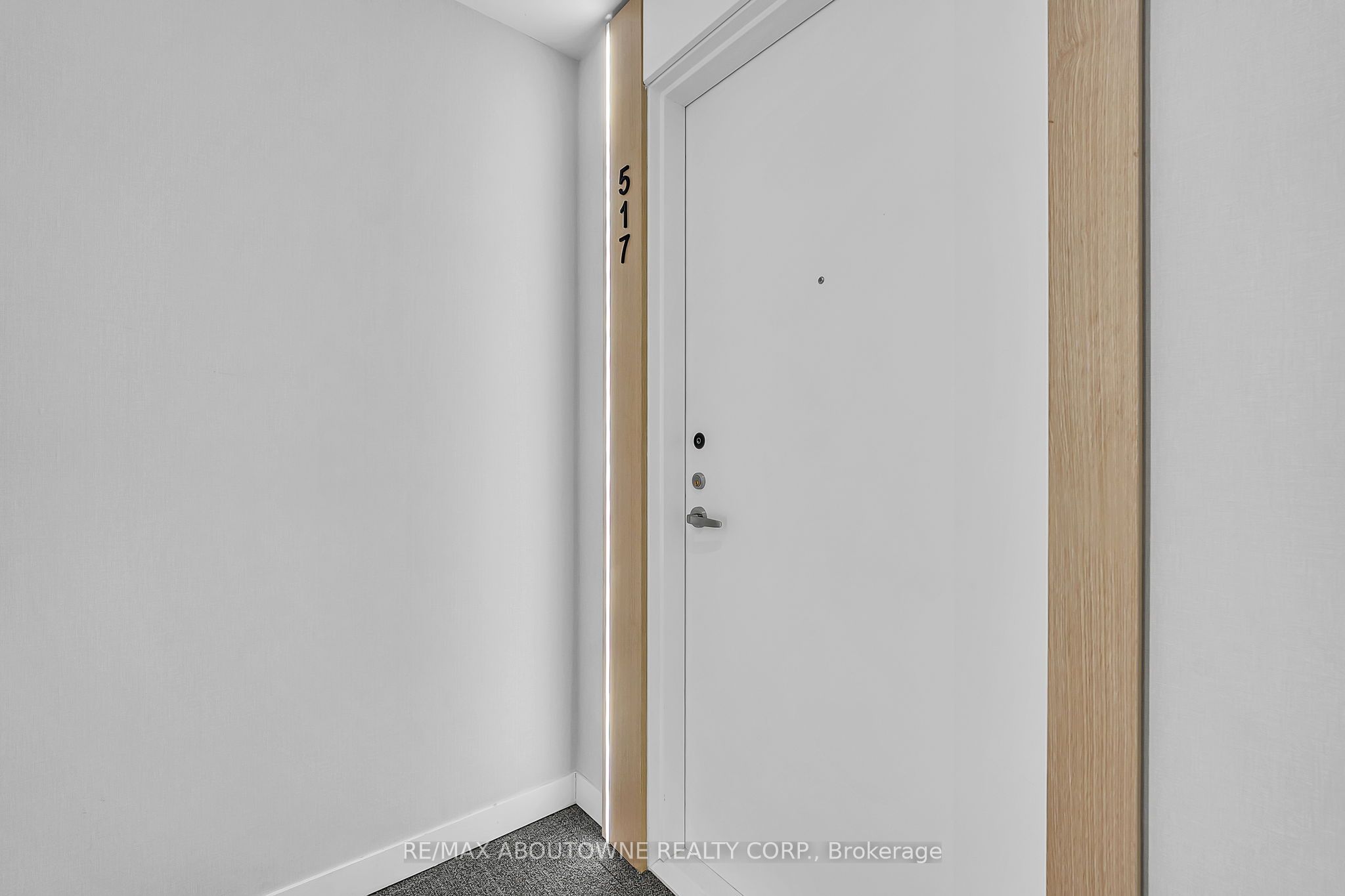 17 – 251 Masonry Way, Mississauga ‣ W12608256 17 – 251 Masonry Way, Mississauga ‣ W12608256