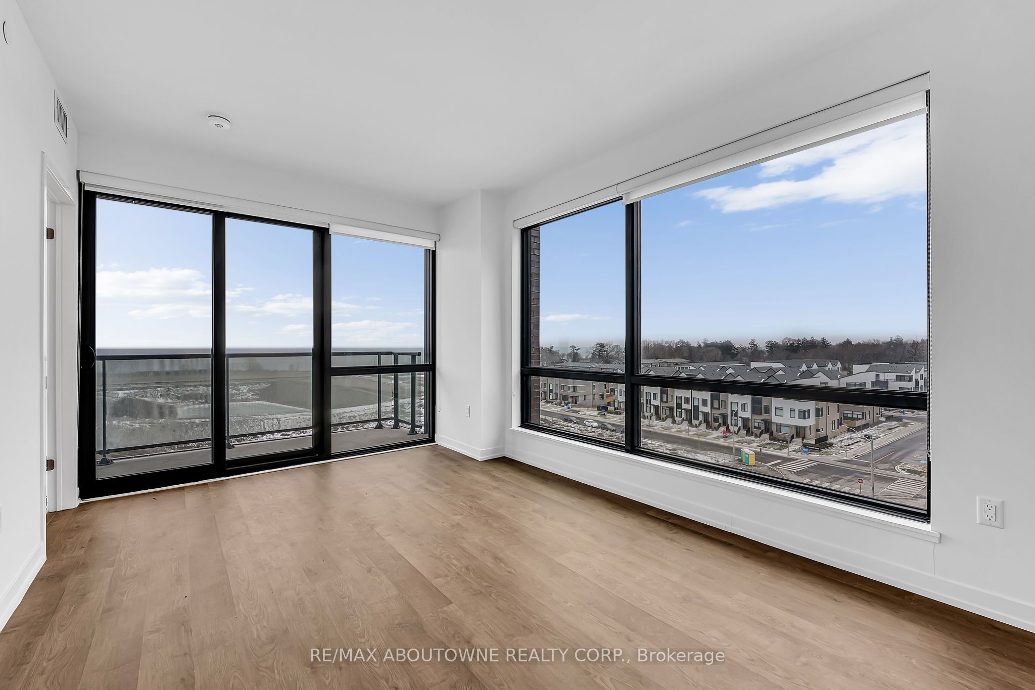 17 – 251 Masonry Way, Mississauga ‣ W12608256 17 – 251 Masonry Way, Mississauga ‣ W12608256