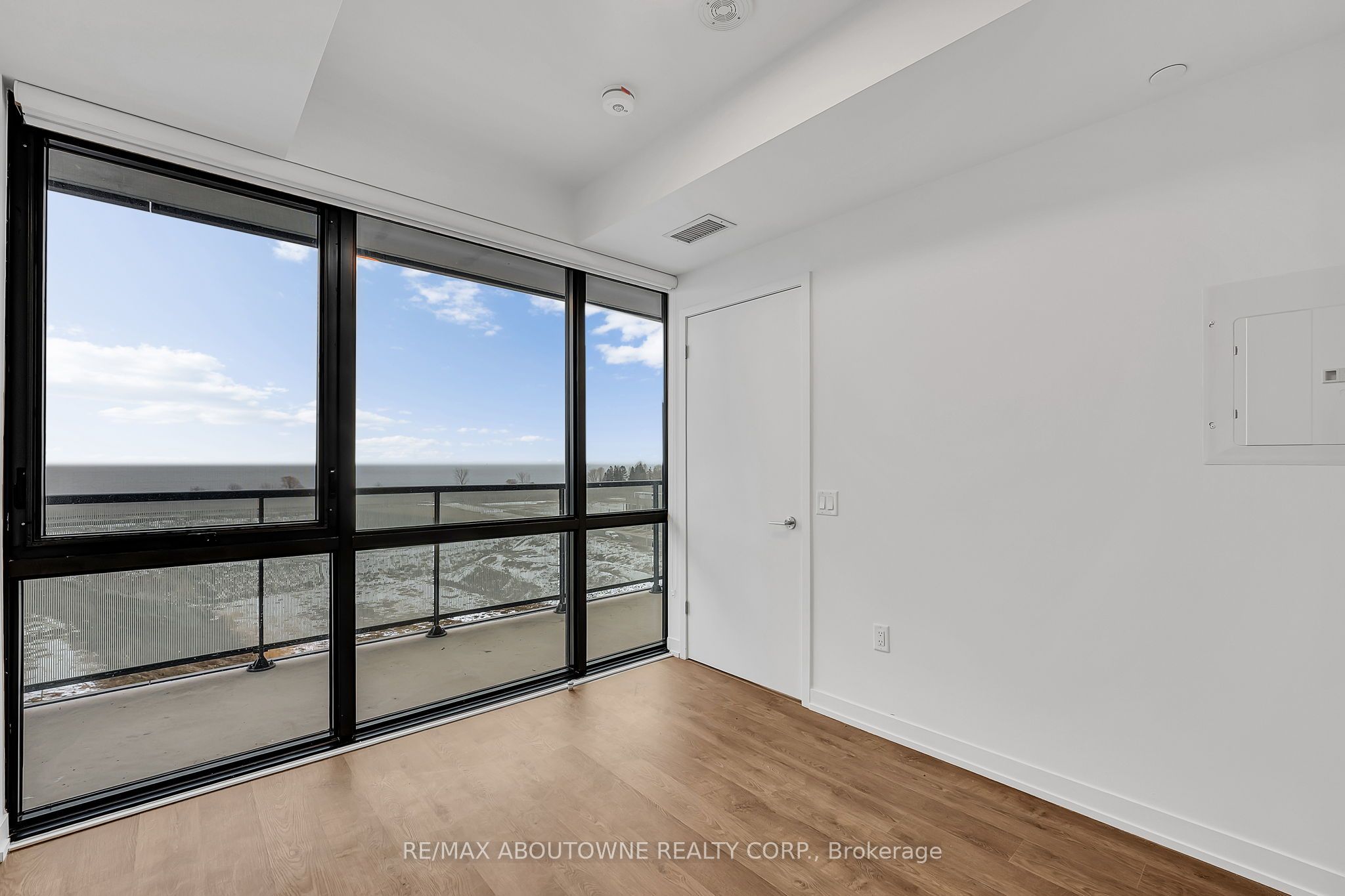 17 – 251 Masonry Way, Mississauga ‣ W12608256 17 – 251 Masonry Way, Mississauga ‣ W12608256