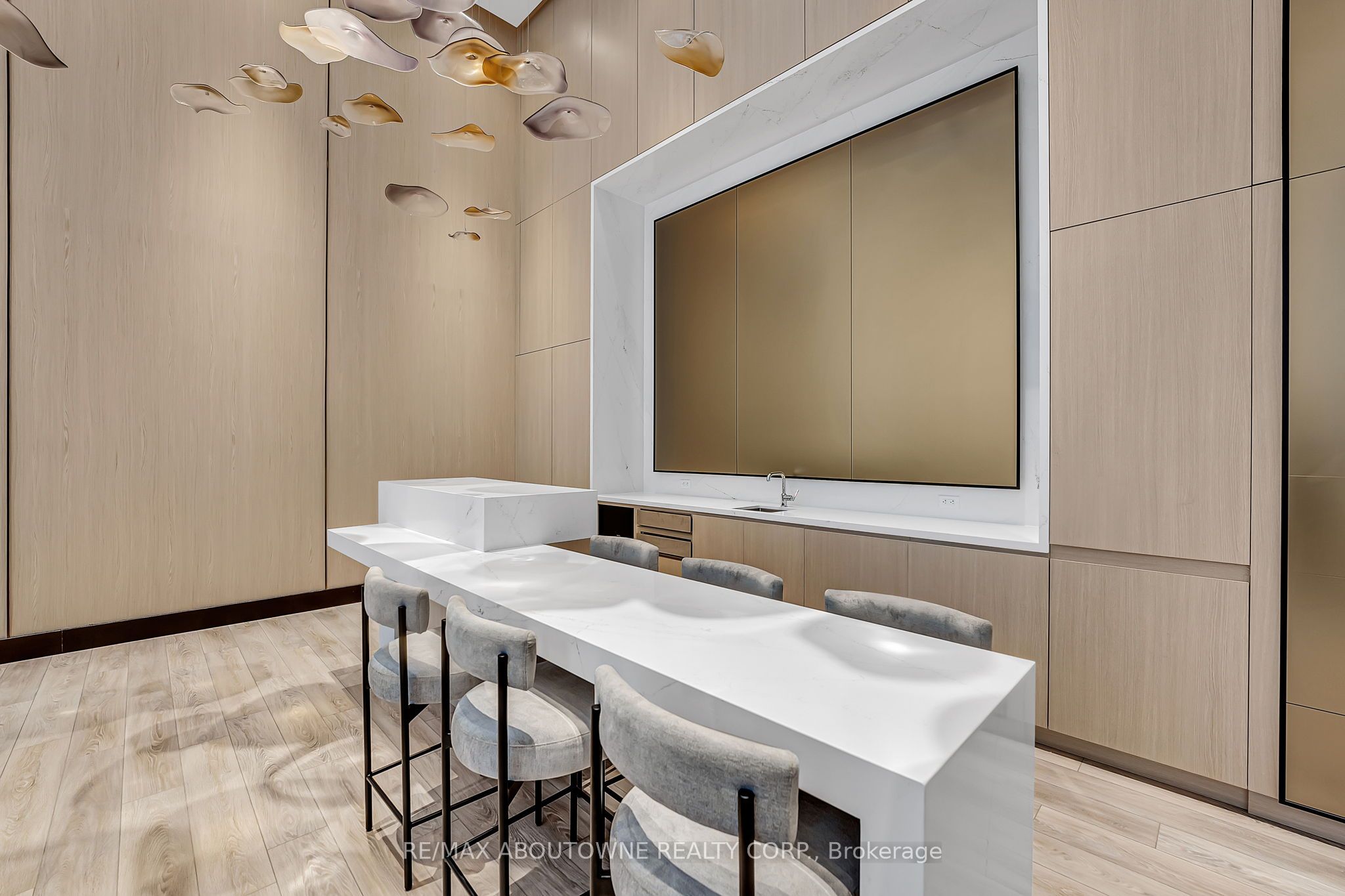 17 – 251 Masonry Way, Mississauga ‣ W12608256 17 – 251 Masonry Way, Mississauga ‣ W12608256