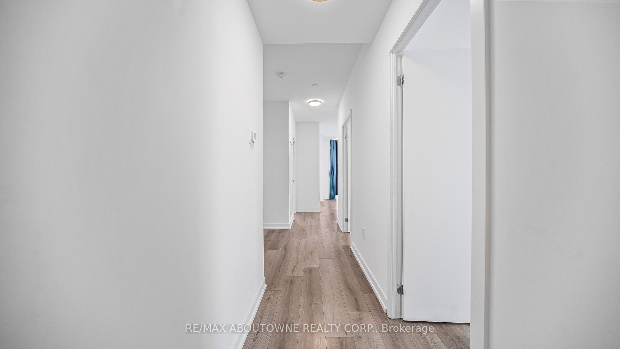 7 – 1195 The Queensway Avenue, Toronto W08 ‣ W12610572 7 – 1195 The Queensway Avenue, Toronto W08 ‣ W12610572