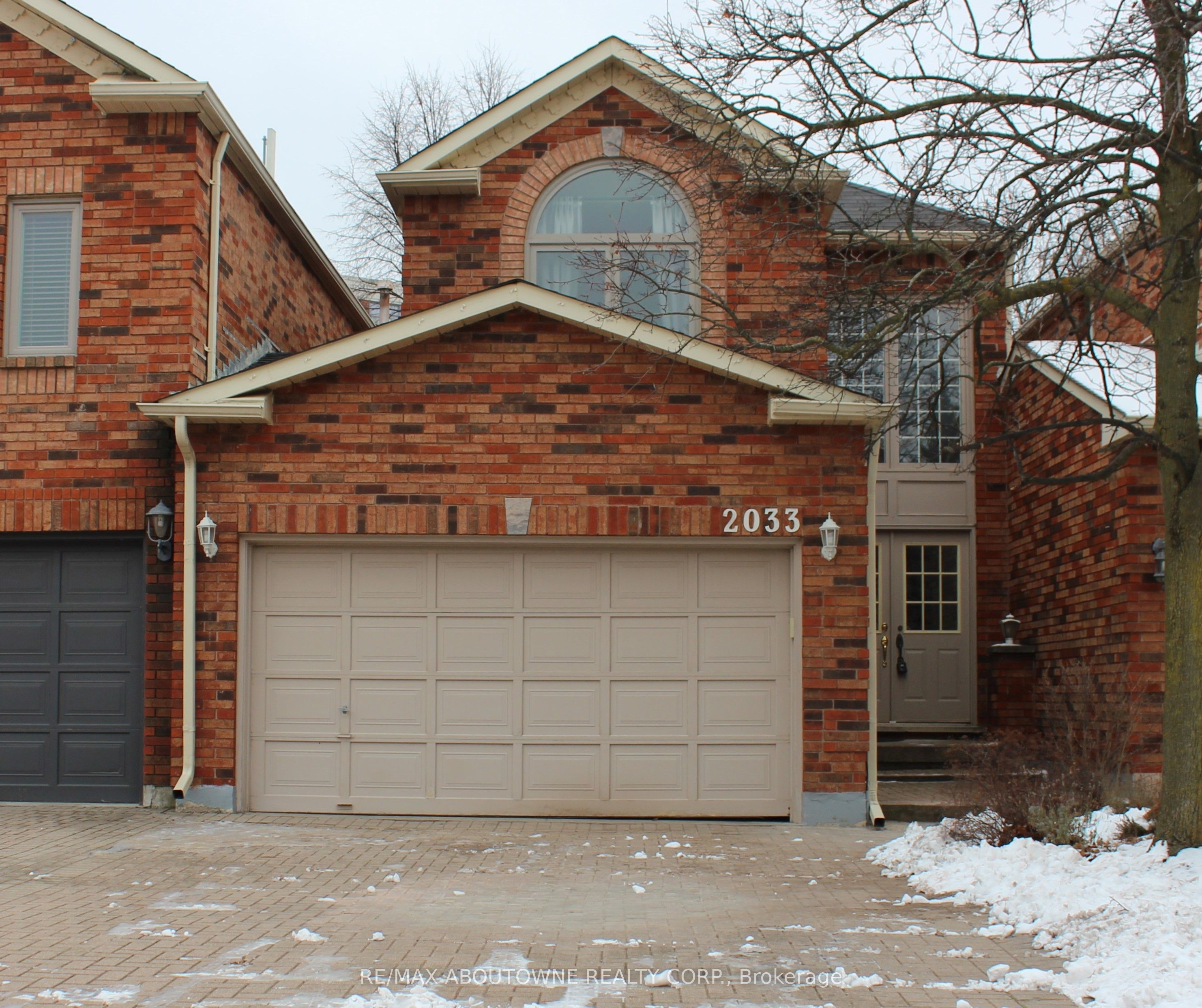 2033 Lumberman Lane, Oakville