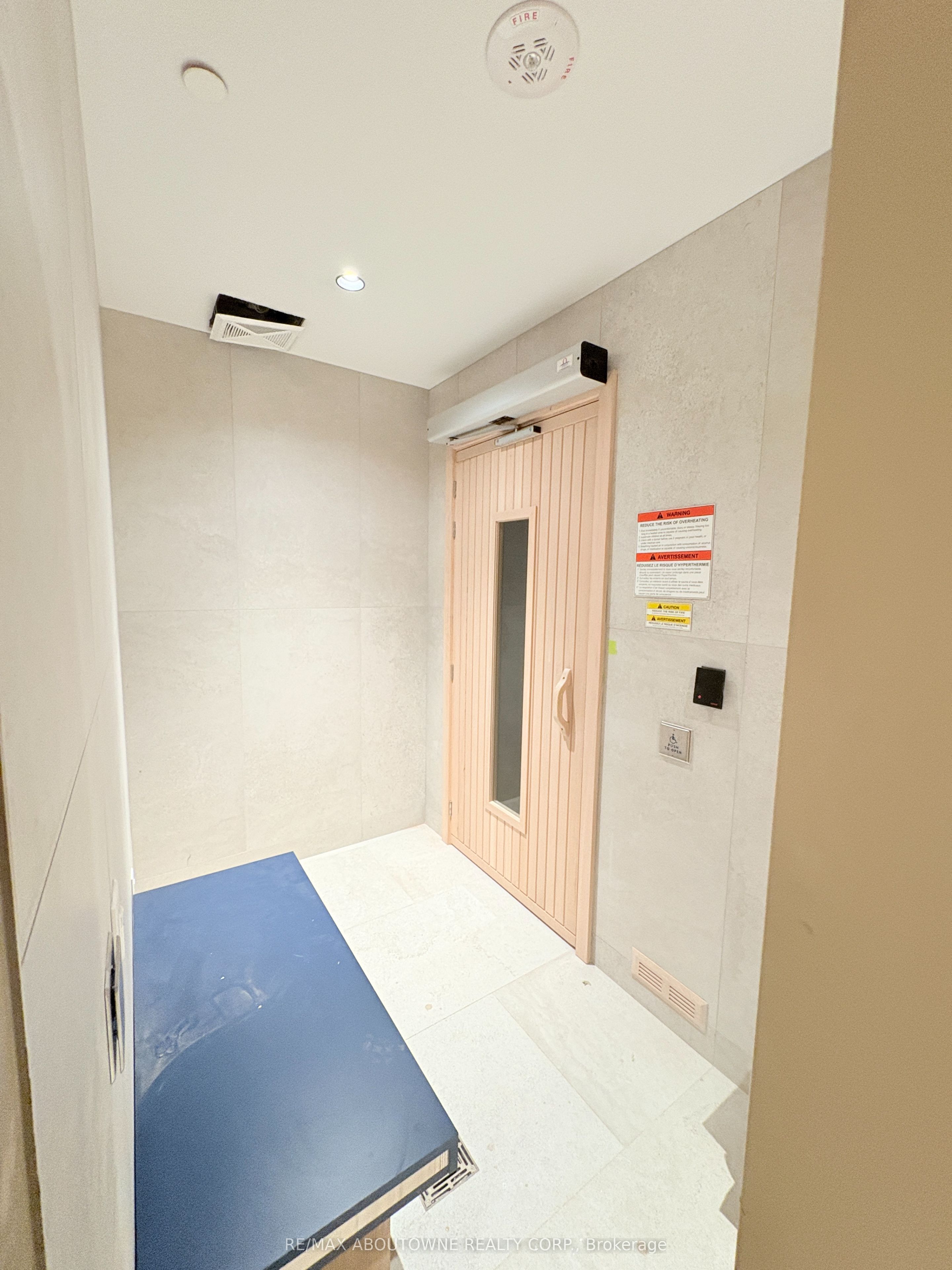 3401 – 395 Square One Drive, Mississauga ‣ W12627954 3401 – 395 Square One Drive, Mississauga ‣ W12627954