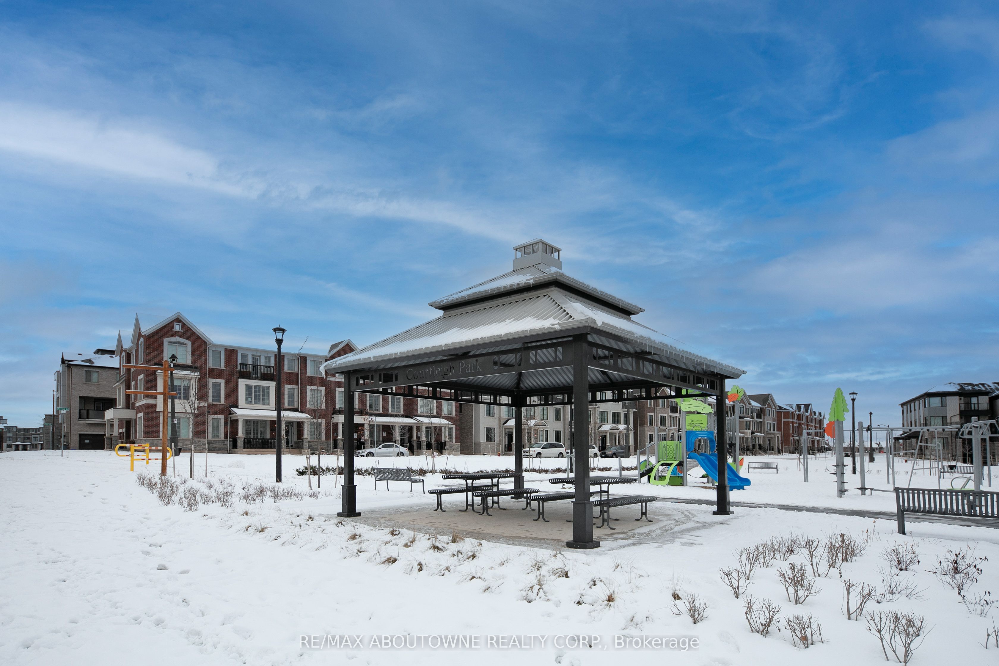 3028 Merrick Road, Oakville ‣ W12630952 3028 Merrick Road, Oakville ‣ W12630952