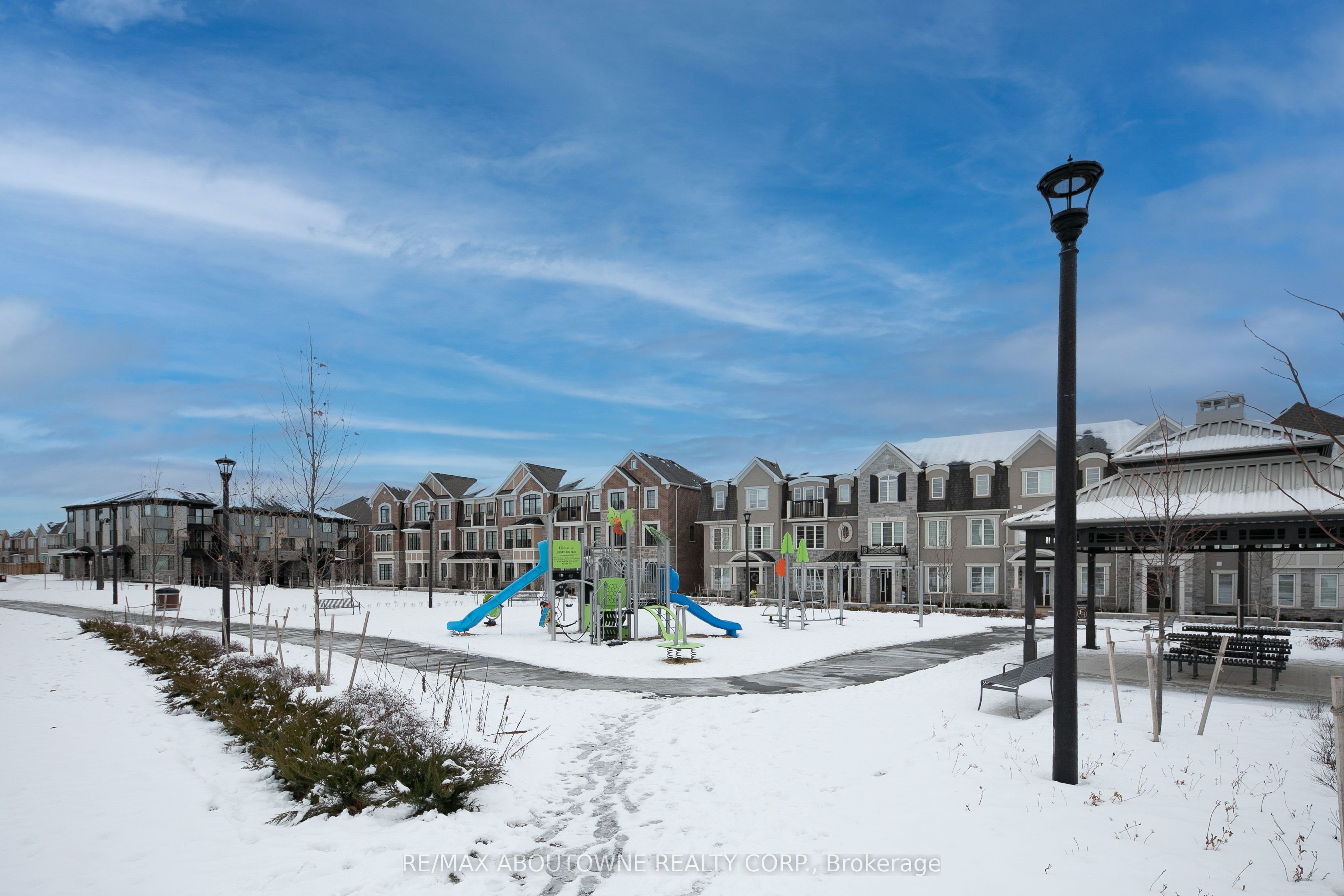 3028 Merrick Road, Oakville ‣ W12630952 3028 Merrick Road, Oakville ‣ W12630952