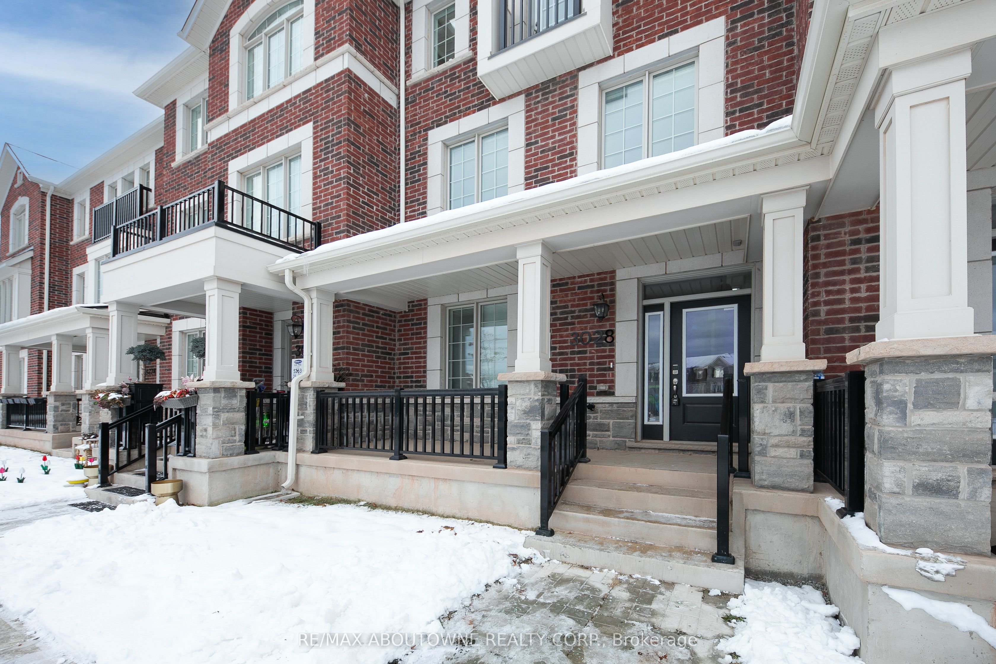 3028 Merrick Road, Oakville ‣ W12630952 3028 Merrick Road, Oakville ‣ W12630952