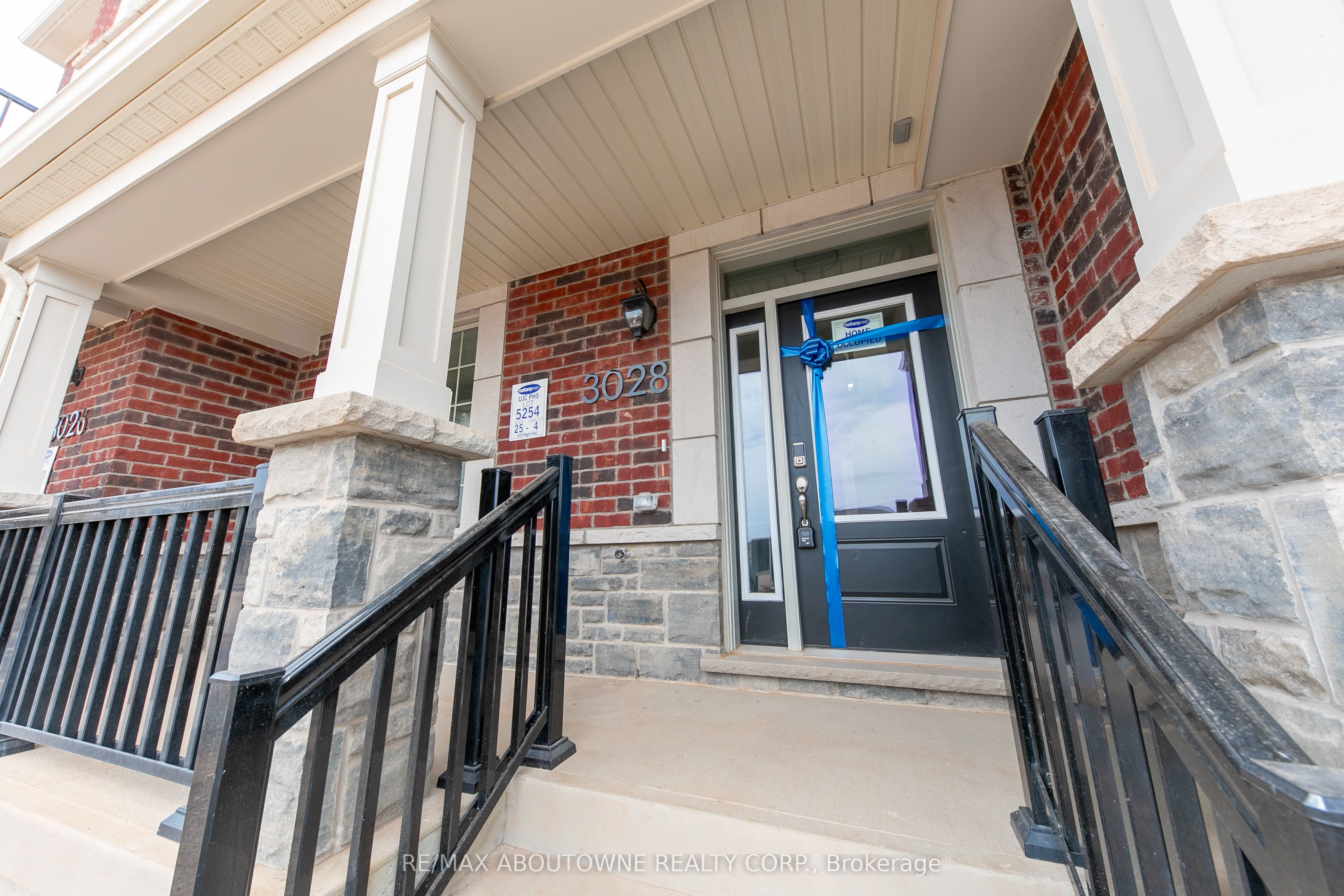 3028 Merrick Road, Oakville ‣ W12630952 3028 Merrick Road, Oakville ‣ W12630952