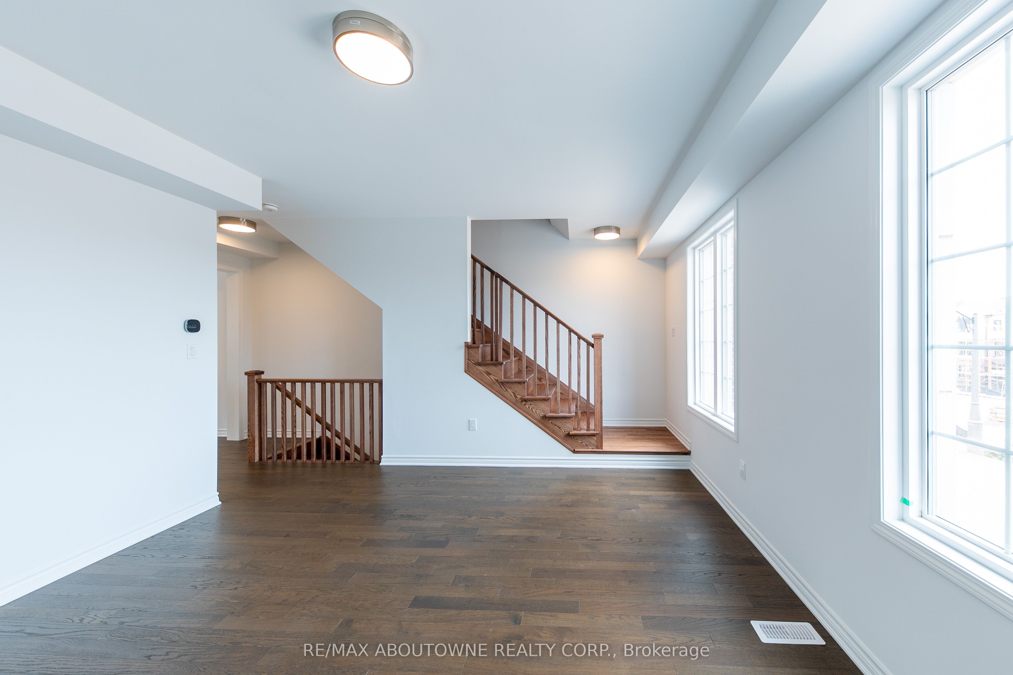 3028 Merrick Road, Oakville ‣ W12630952 3028 Merrick Road, Oakville ‣ W12630952