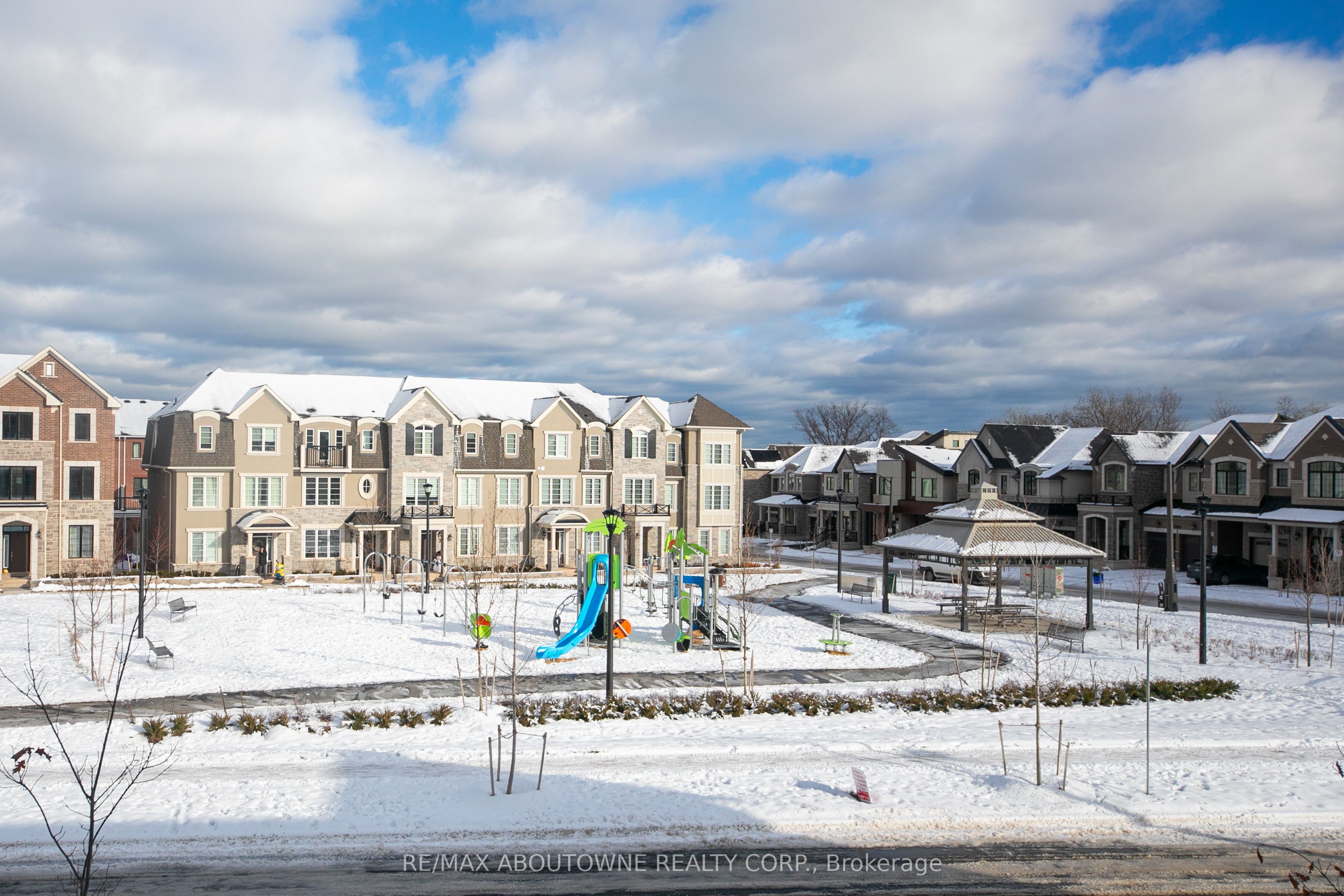 3028 Merrick Road, Oakville ‣ W12630952 3028 Merrick Road, Oakville ‣ W12630952