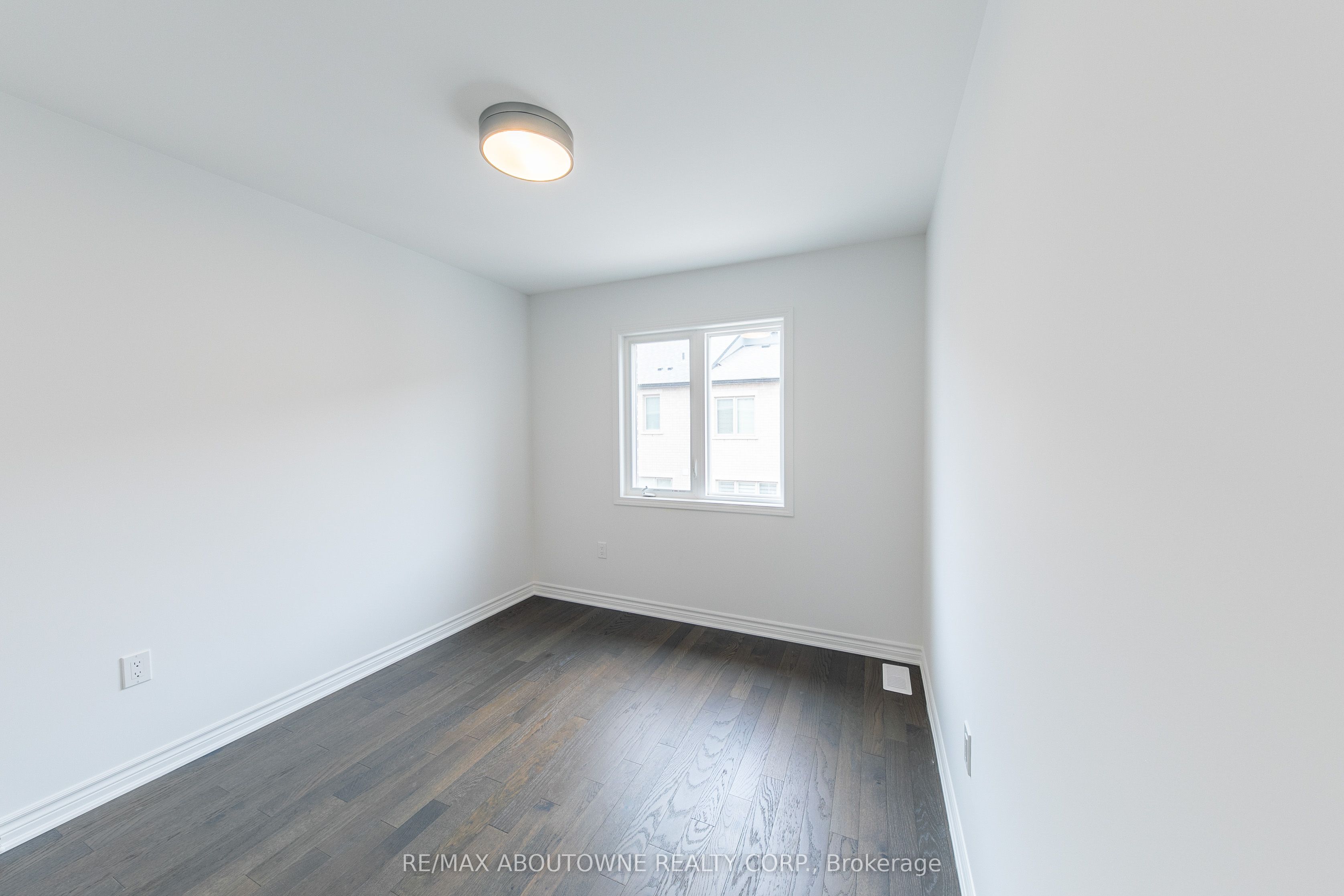 3028 Merrick Road, Oakville ‣ W12630952 3028 Merrick Road, Oakville ‣ W12630952