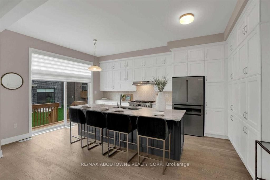 1503 Varelas Passage, Oakville ‣ W12633826 1503 Varelas Passage, Oakville ‣ W12633826