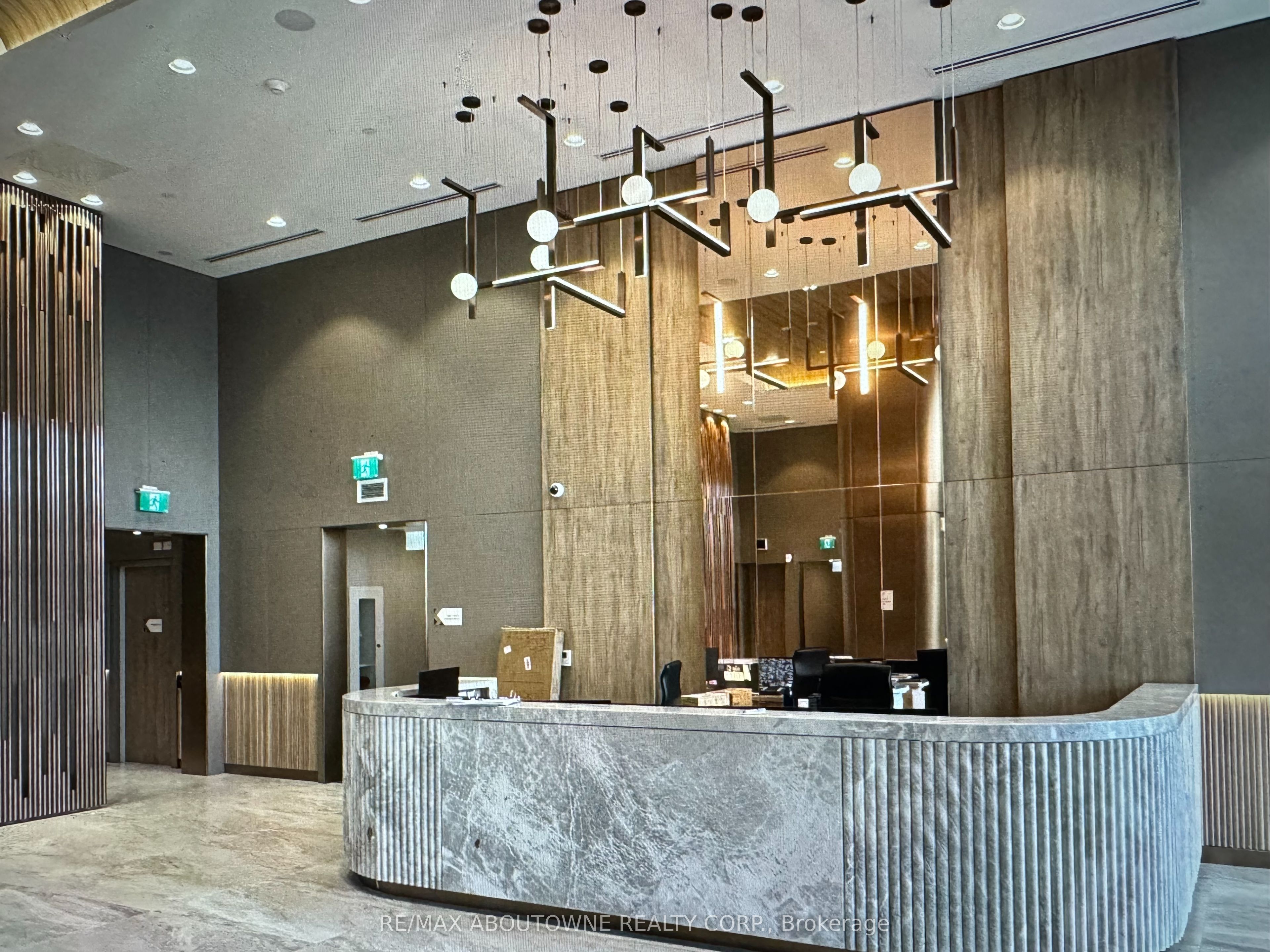 11 – 1100 Sheppard Avenue, Toronto W05