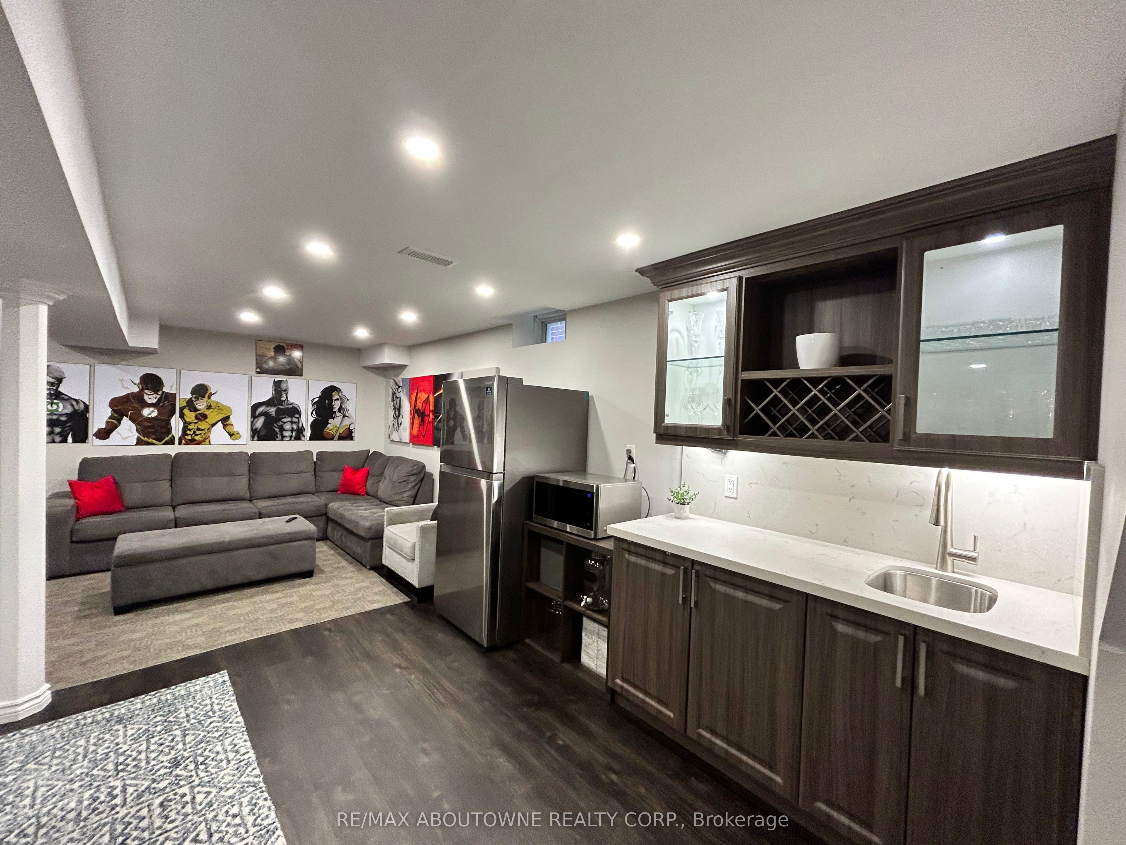 371 Hincks Drive, Milton ‣ W12653910 371 Hincks Drive, Milton ‣ W12653910