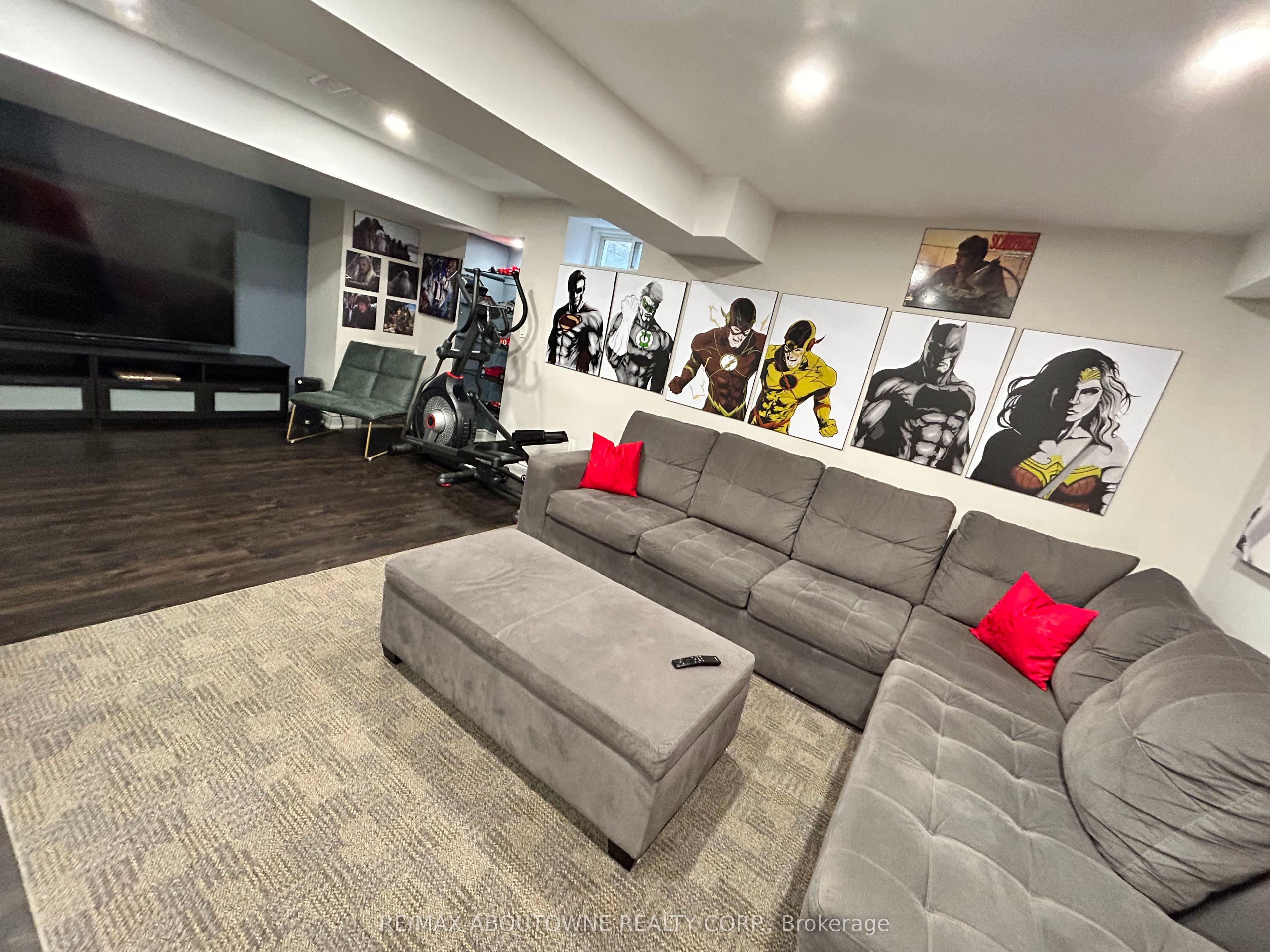 371 Hincks Drive, Milton ‣ W12653910 371 Hincks Drive, Milton ‣ W12653910