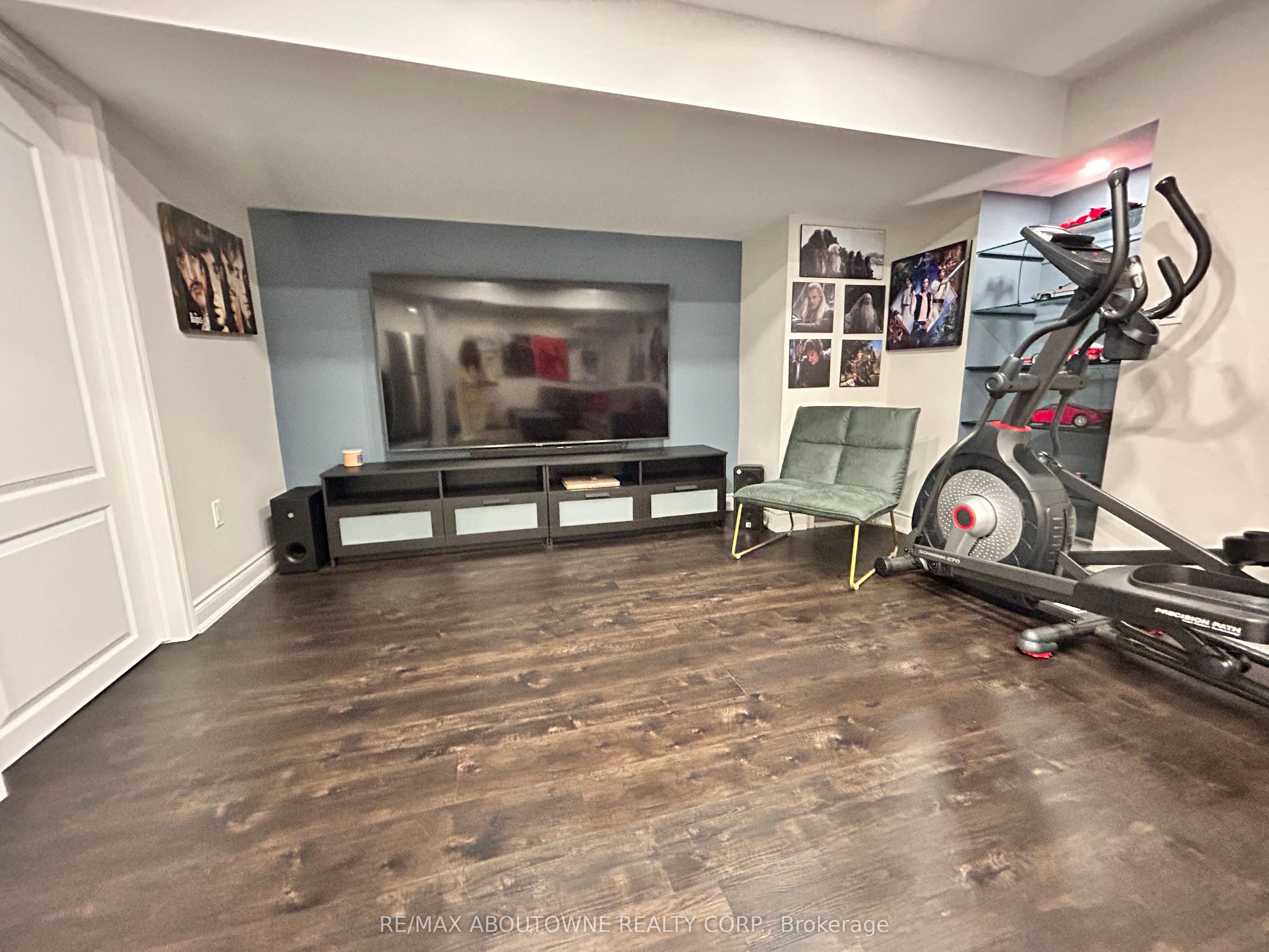 371 Hincks Drive, Milton ‣ W12653910 371 Hincks Drive, Milton ‣ W12653910