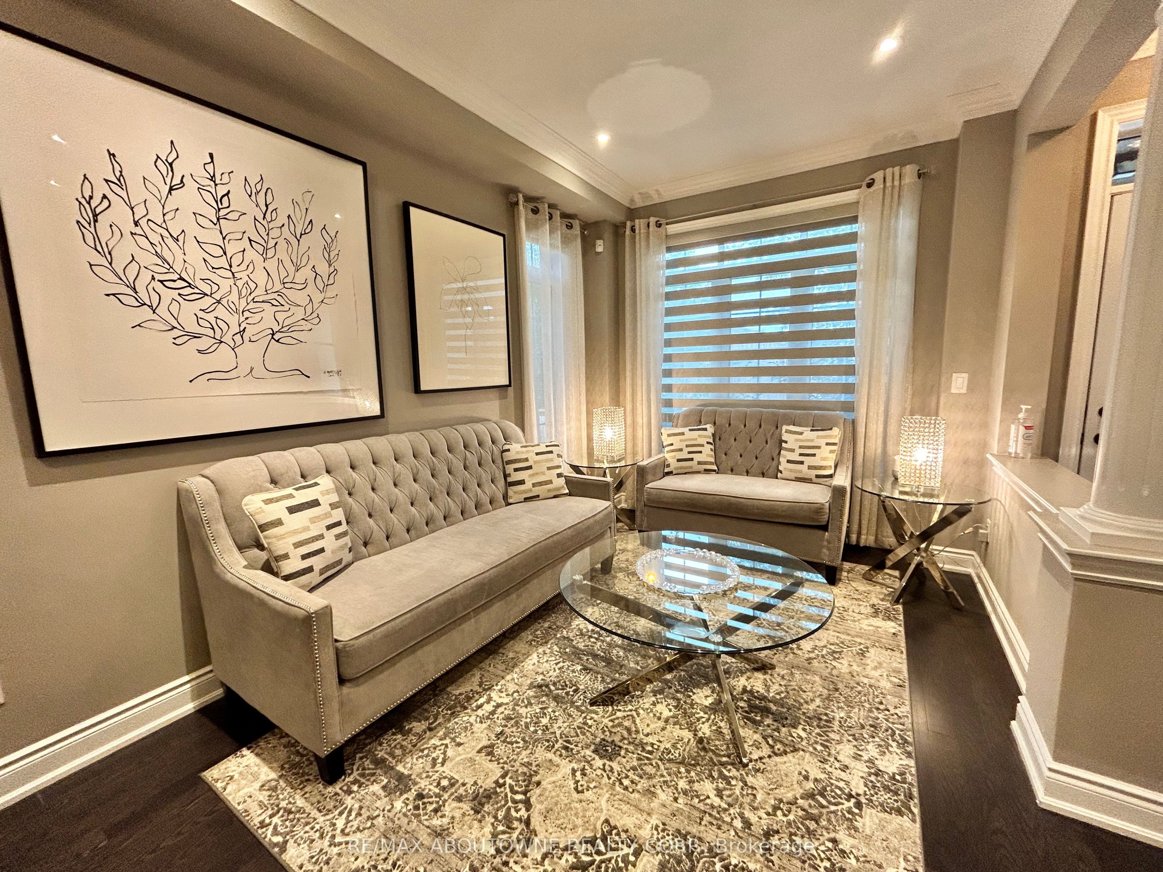 371 Hincks Drive, Milton ‣ W12653910 371 Hincks Drive, Milton ‣ W12653910