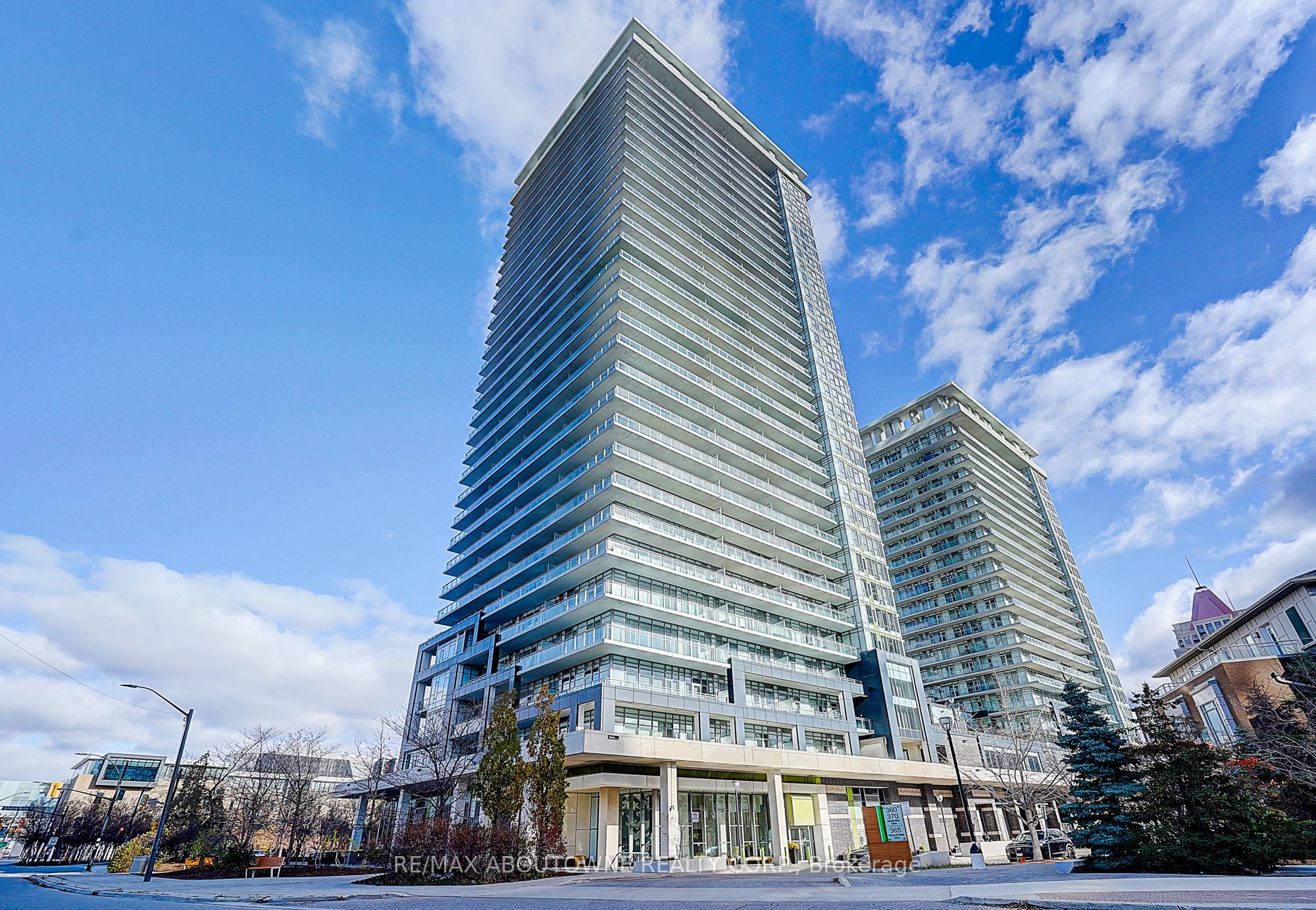 05 – 360 Square One Drive, Mississauga