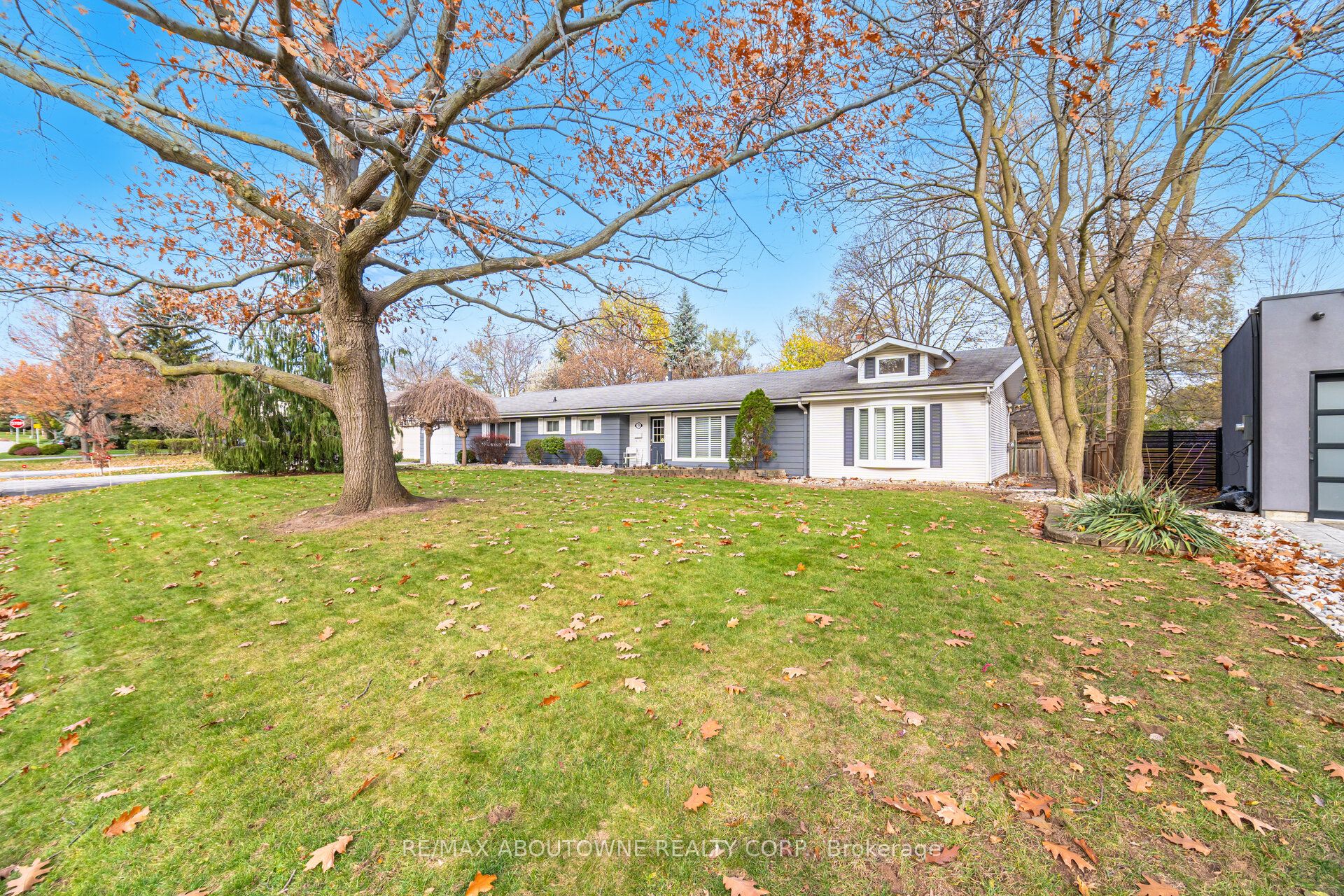 70 Germorda Drive, Oakville ‣ W12662084 70 Germorda Drive, Oakville ‣ W12662084
