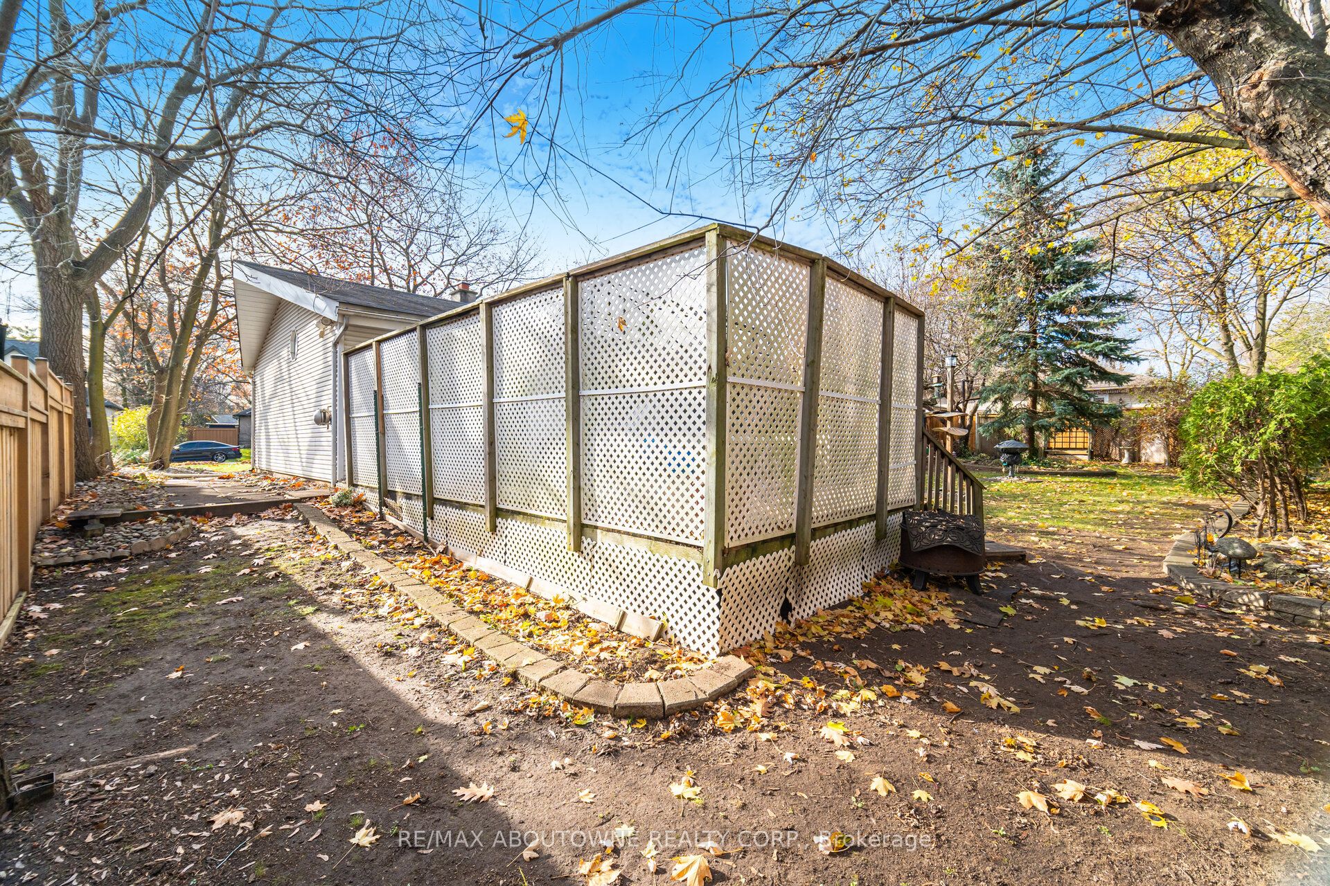 70 Germorda Drive, Oakville ‣ W12662084 70 Germorda Drive, Oakville ‣ W12662084