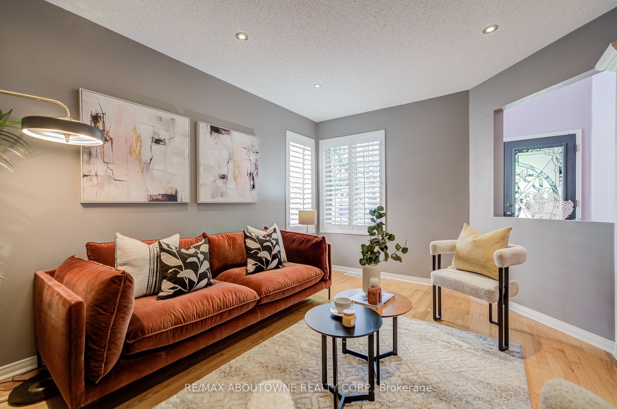 3041 Caulfield Crescent, Mississauga ‣ W12672902 3041 Caulfield Crescent, Mississauga ‣ W12672902