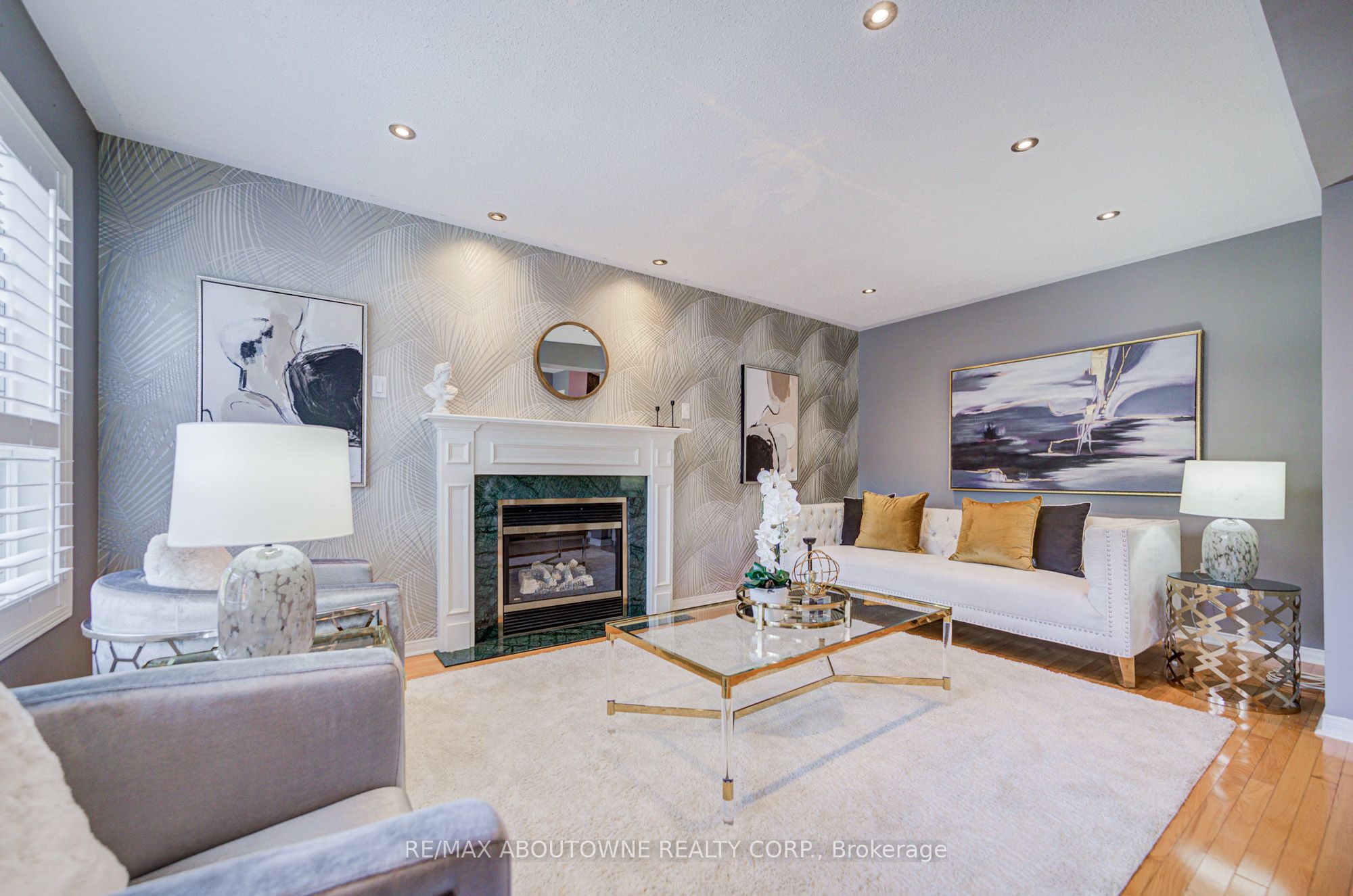 3041 Caulfield Crescent, Mississauga ‣ W12672902 3041 Caulfield Crescent, Mississauga ‣ W12672902