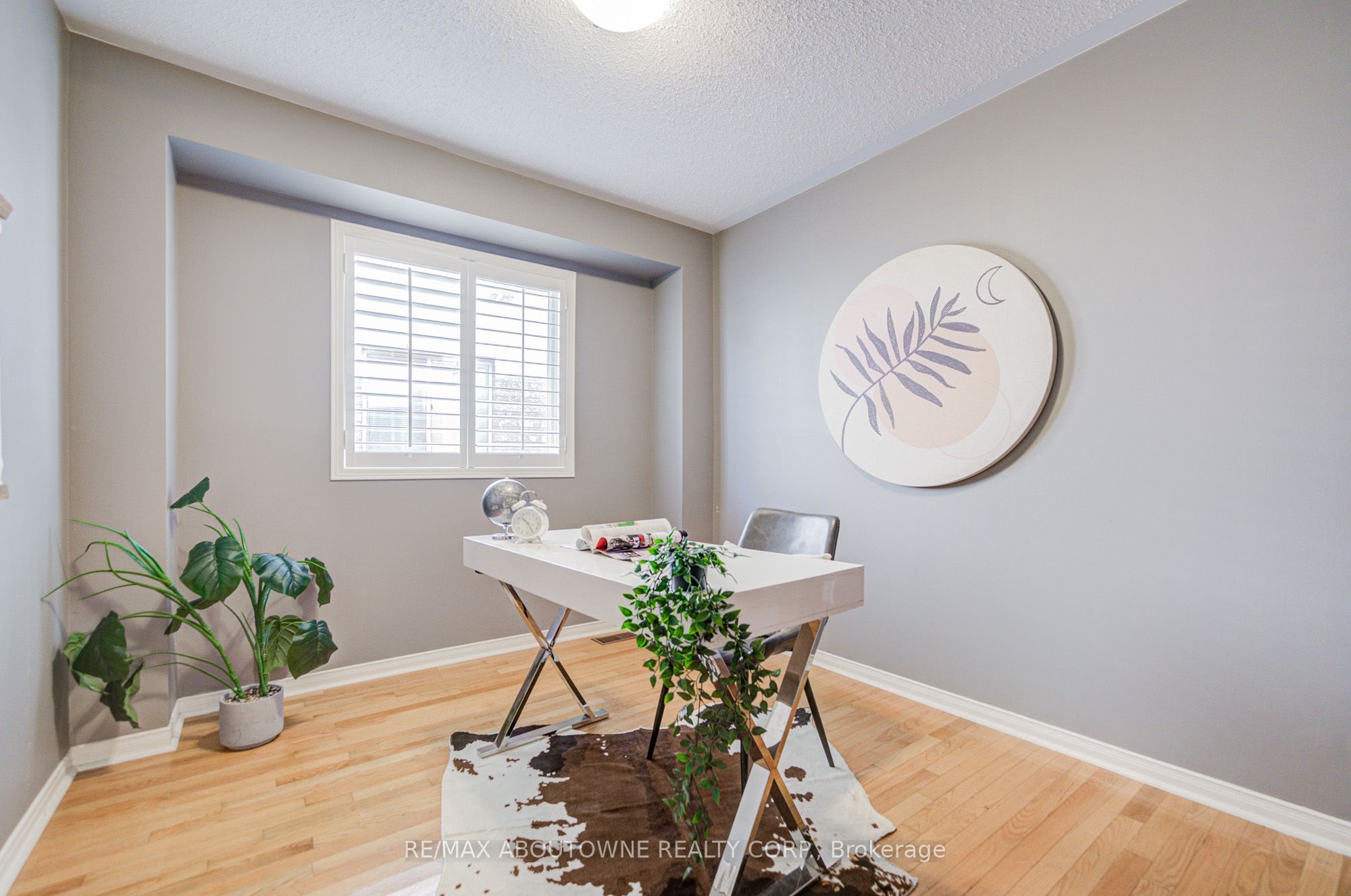 3041 Caulfield Crescent, Mississauga ‣ W12672902 3041 Caulfield Crescent, Mississauga ‣ W12672902