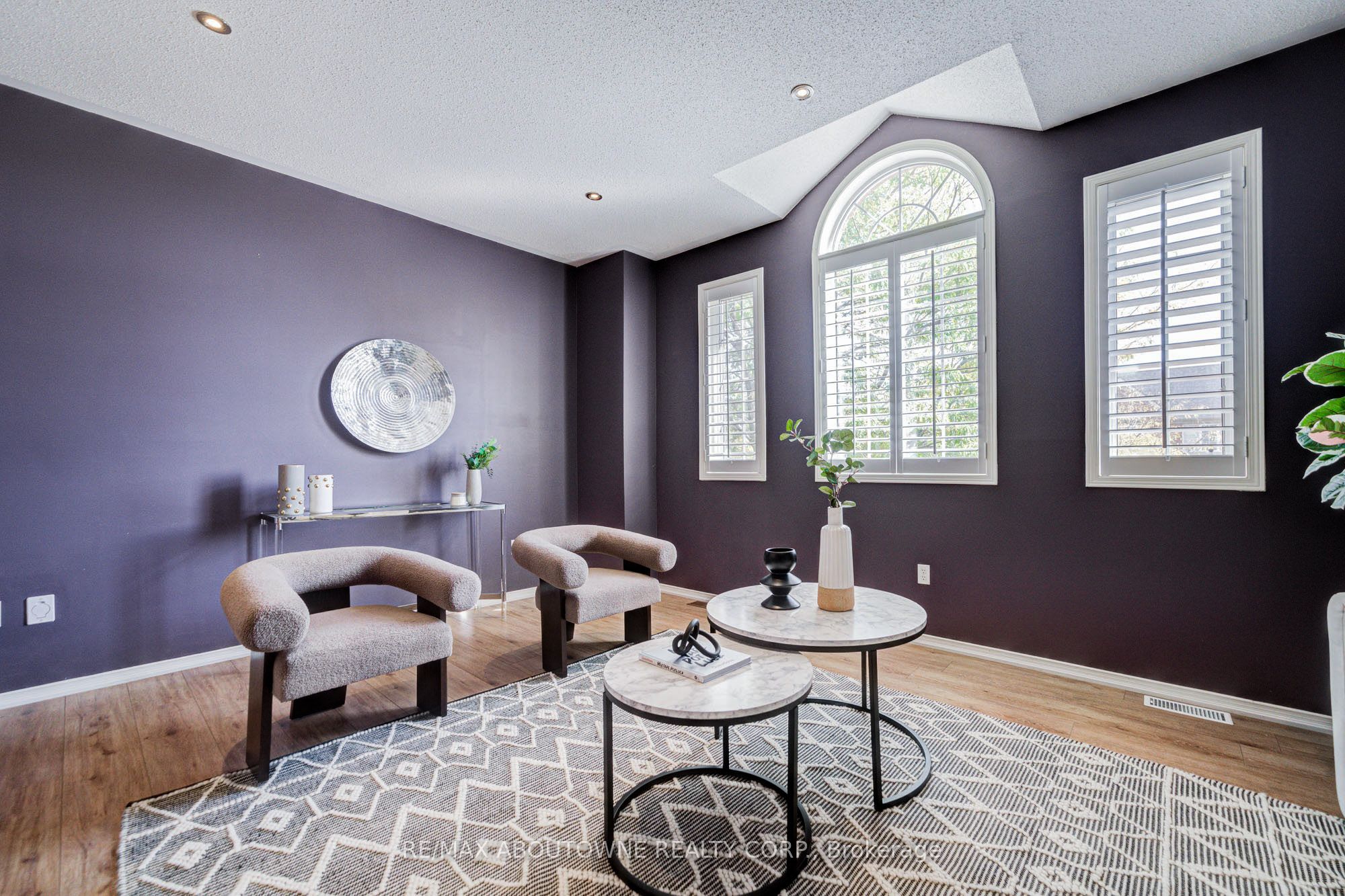 3041 Caulfield Crescent, Mississauga ‣ W12672902 3041 Caulfield Crescent, Mississauga ‣ W12672902