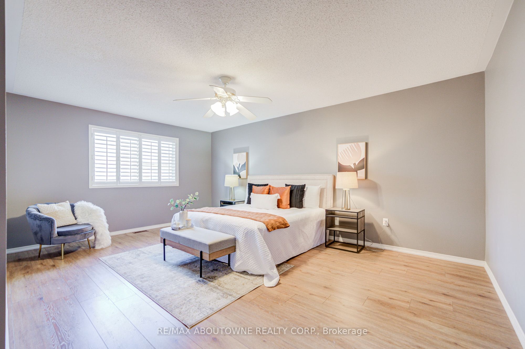 3041 Caulfield Crescent, Mississauga ‣ W12672902 3041 Caulfield Crescent, Mississauga ‣ W12672902