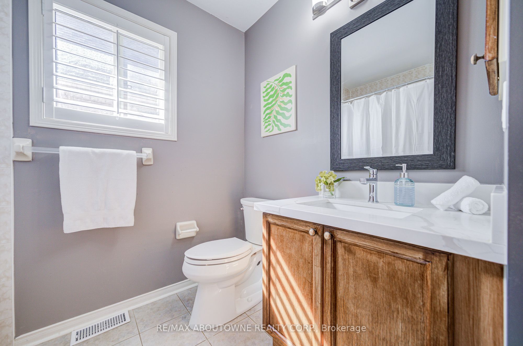 3041 Caulfield Crescent, Mississauga ‣ W12672902 3041 Caulfield Crescent, Mississauga ‣ W12672902