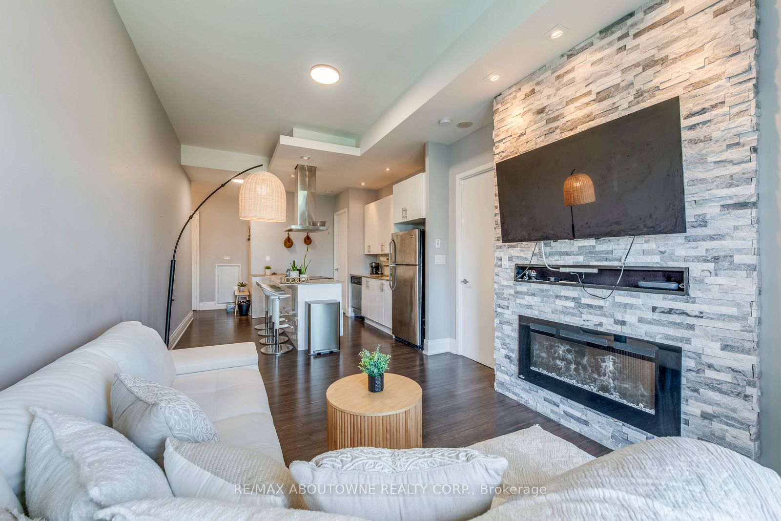 4 – 165 Legion Road, Toronto W06