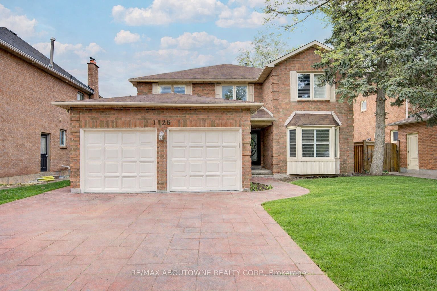 1126 Berkshire Court, Oakville