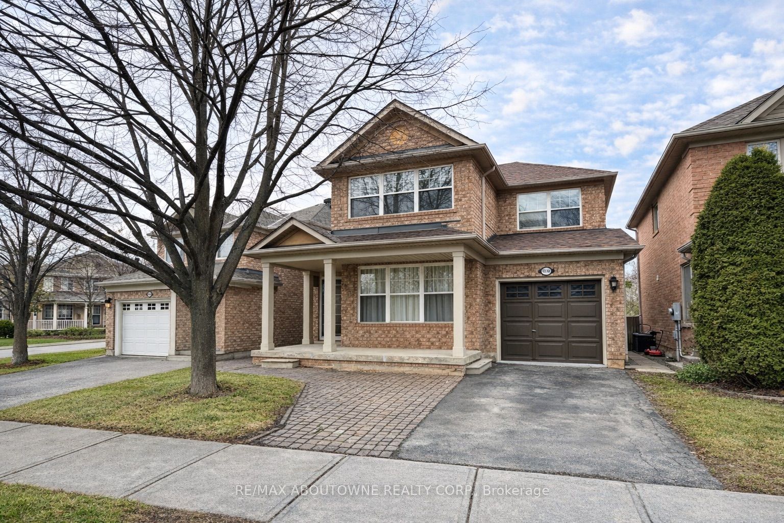 1230 Sagewood Crescent, Oakville