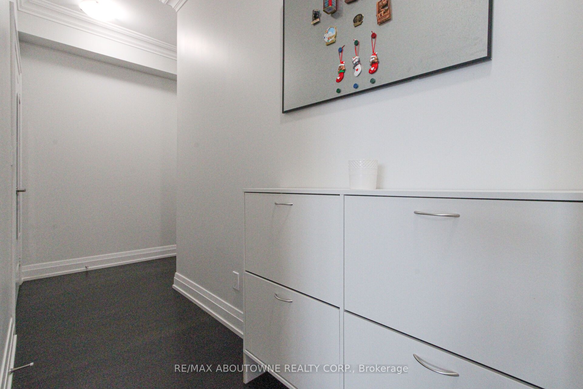 03 – 65 Speers Road, Oakville ‣ W12707342 03 – 65 Speers Road, Oakville ‣ W12707342