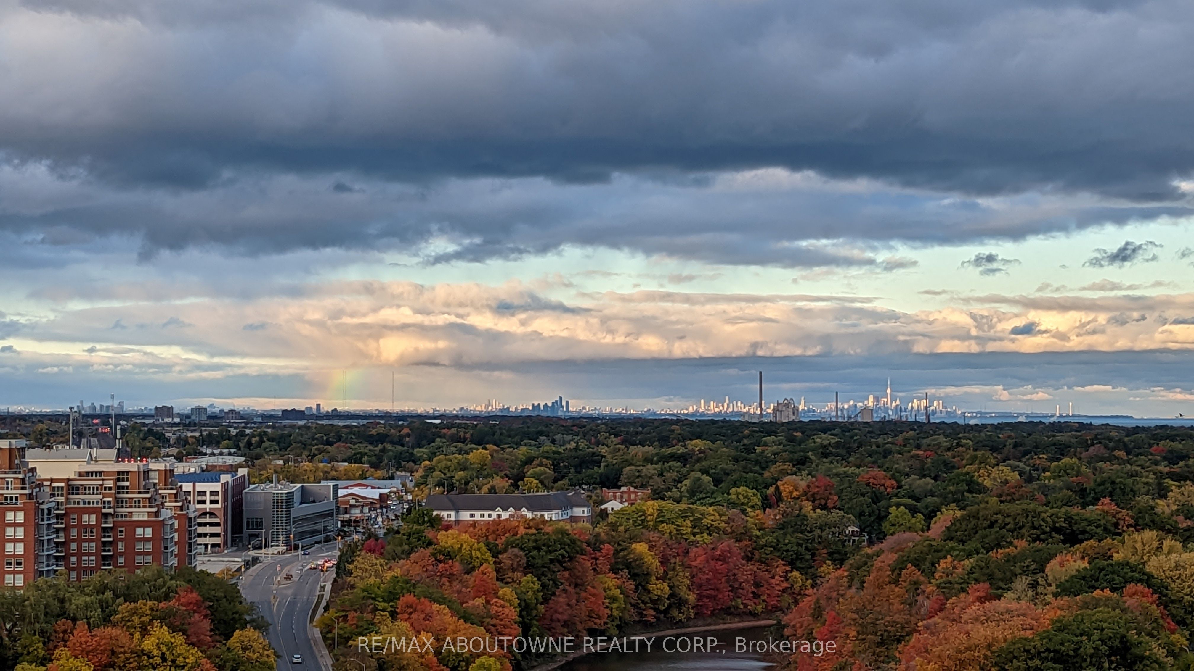 03 – 65 Speers Road, Oakville ‣ W12707342 03 – 65 Speers Road, Oakville ‣ W12707342