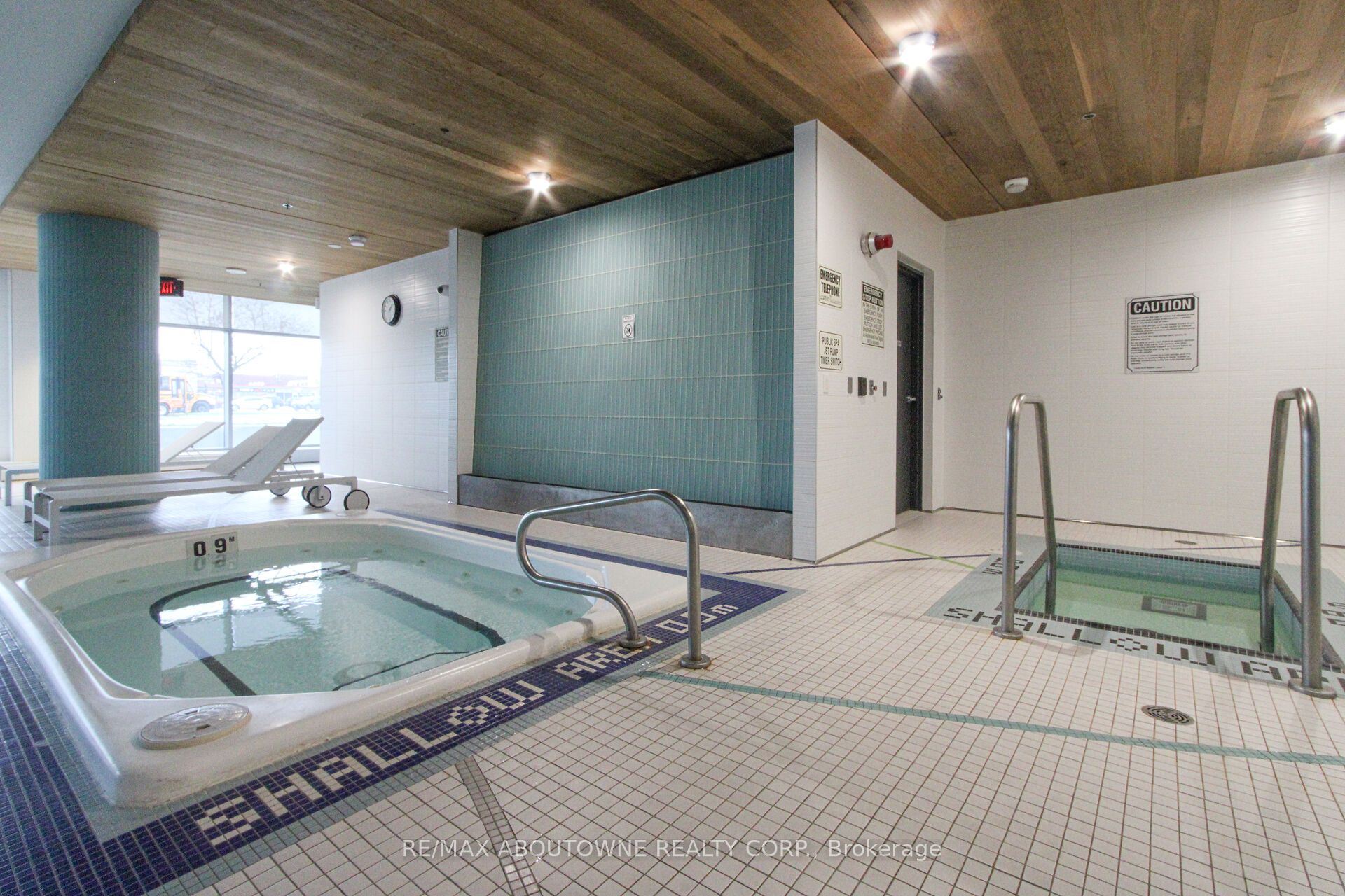 03 – 65 Speers Road, Oakville ‣ W12707342 03 – 65 Speers Road, Oakville ‣ W12707342