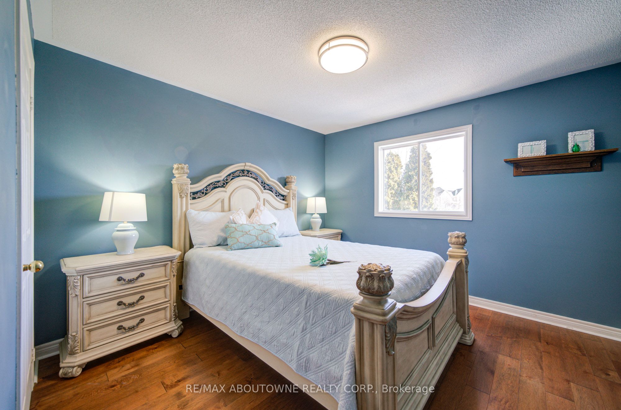 2193 Meadowland Drive, Oakville ‣ W12715816 2193 Meadowland Drive, Oakville ‣ W12715816