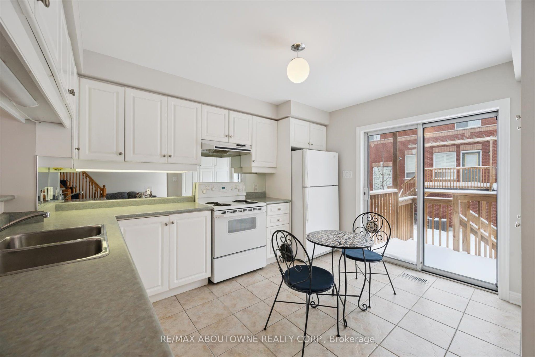 34 – 5031 East Mill Road, Mississauga ‣ W12720172 34 – 5031 East Mill Road, Mississauga ‣ W12720172