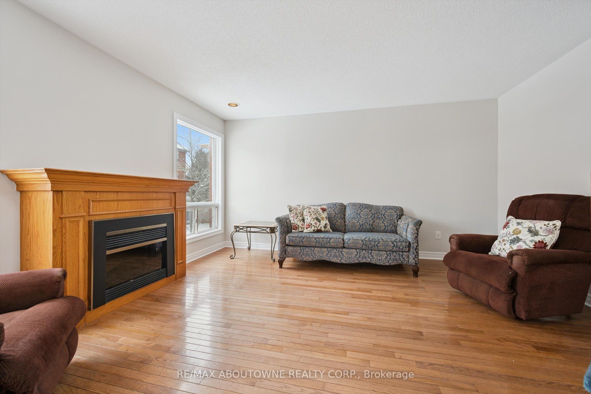 34 – 5031 East Mill Road, Mississauga ‣ W12720172 34 – 5031 East Mill Road, Mississauga ‣ W12720172