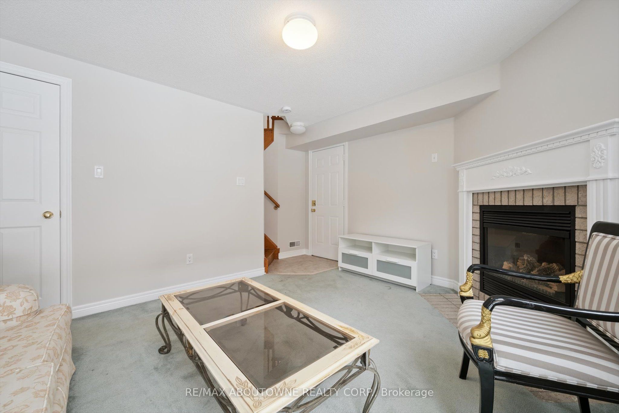 34 – 5031 East Mill Road, Mississauga ‣ W12720172 34 – 5031 East Mill Road, Mississauga ‣ W12720172