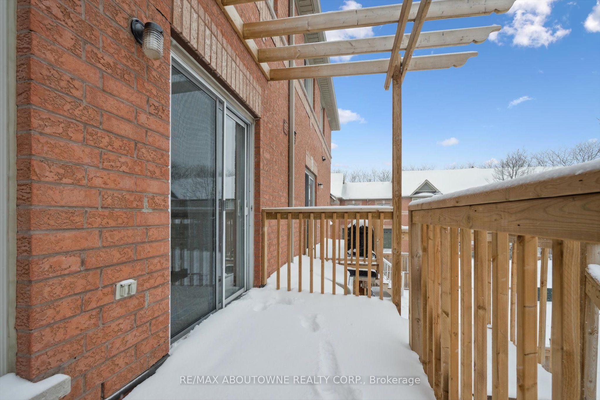 34 – 5031 East Mill Road, Mississauga ‣ W12720172 34 – 5031 East Mill Road, Mississauga ‣ W12720172