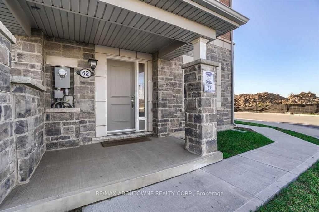 975 Whitlock Avenue, Milton ‣ W12722020 975 Whitlock Avenue, Milton ‣ W12722020