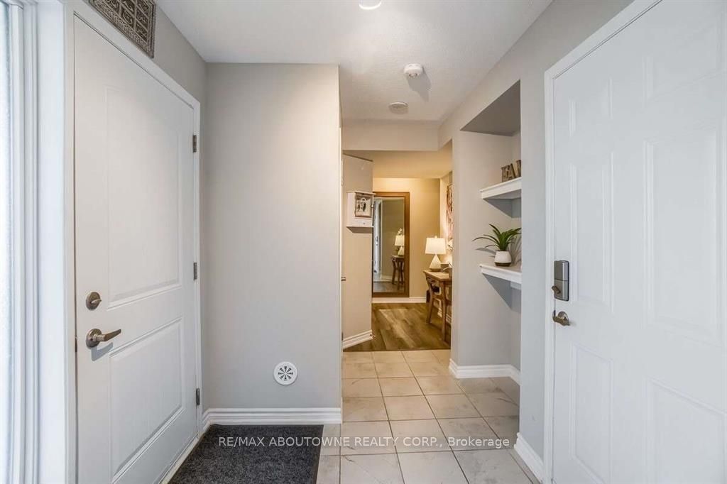 975 Whitlock Avenue, Milton ‣ W12722020 975 Whitlock Avenue, Milton ‣ W12722020