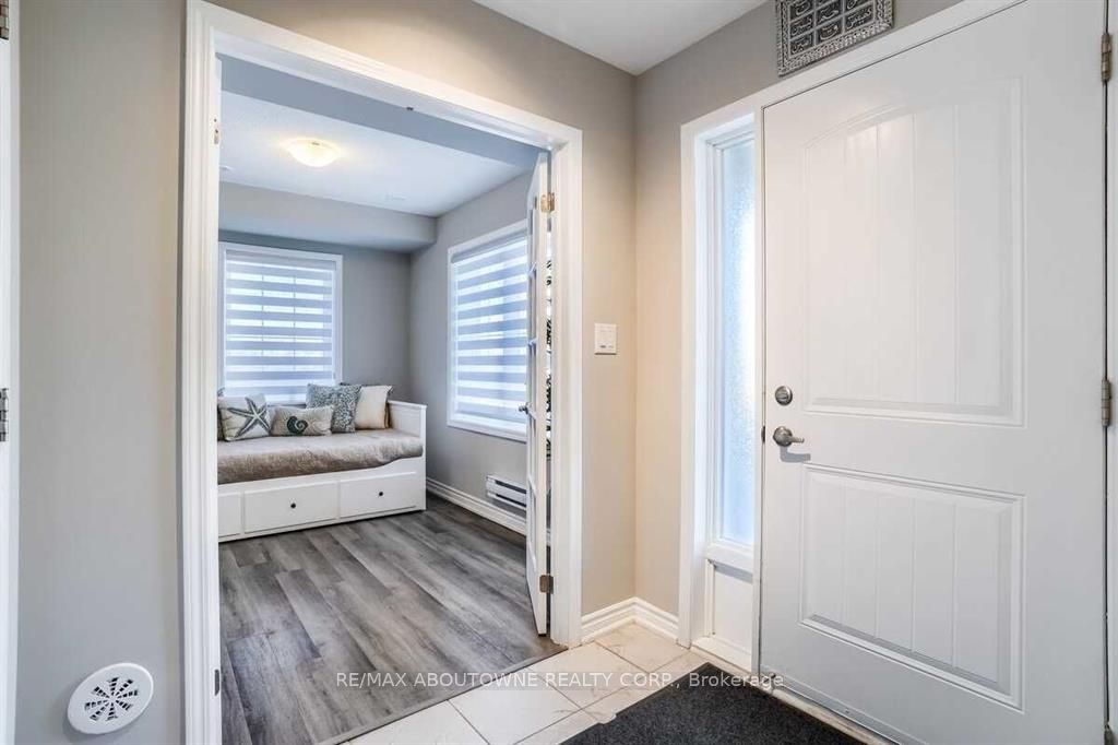 975 Whitlock Avenue, Milton ‣ W12722020 975 Whitlock Avenue, Milton ‣ W12722020