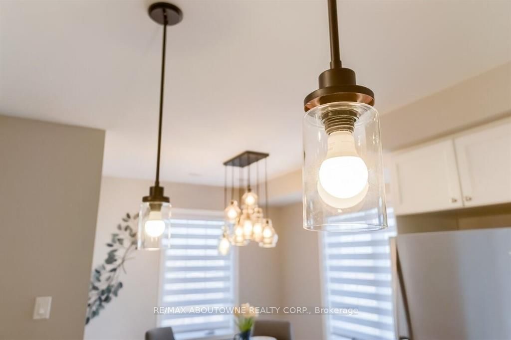 975 Whitlock Avenue, Milton ‣ W12722020 975 Whitlock Avenue, Milton ‣ W12722020