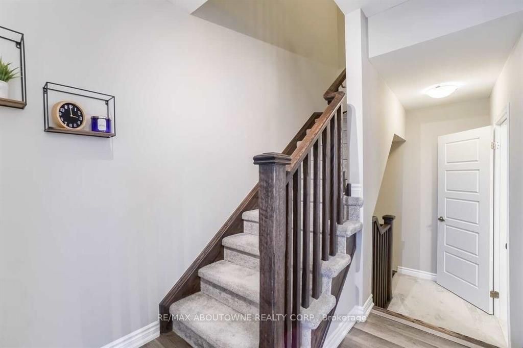 975 Whitlock Avenue, Milton ‣ W12722020 975 Whitlock Avenue, Milton ‣ W12722020