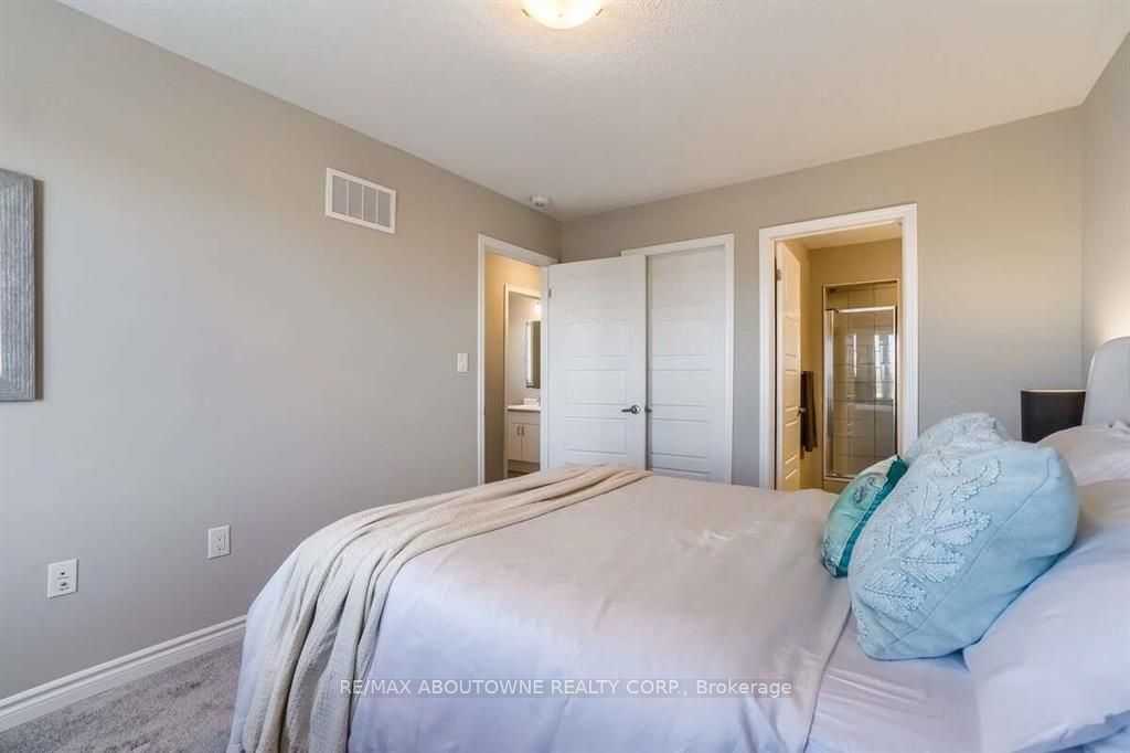 975 Whitlock Avenue, Milton ‣ W12722020 975 Whitlock Avenue, Milton ‣ W12722020